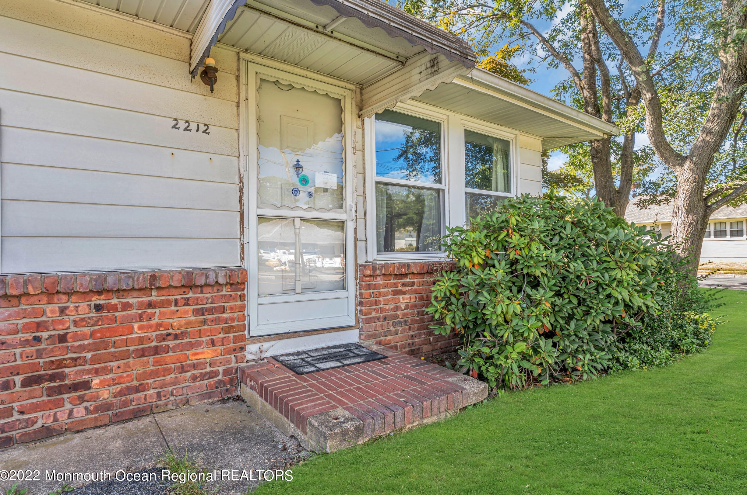 2212 Mount Carmel Blvd, Toms River, NJ 08753-1526