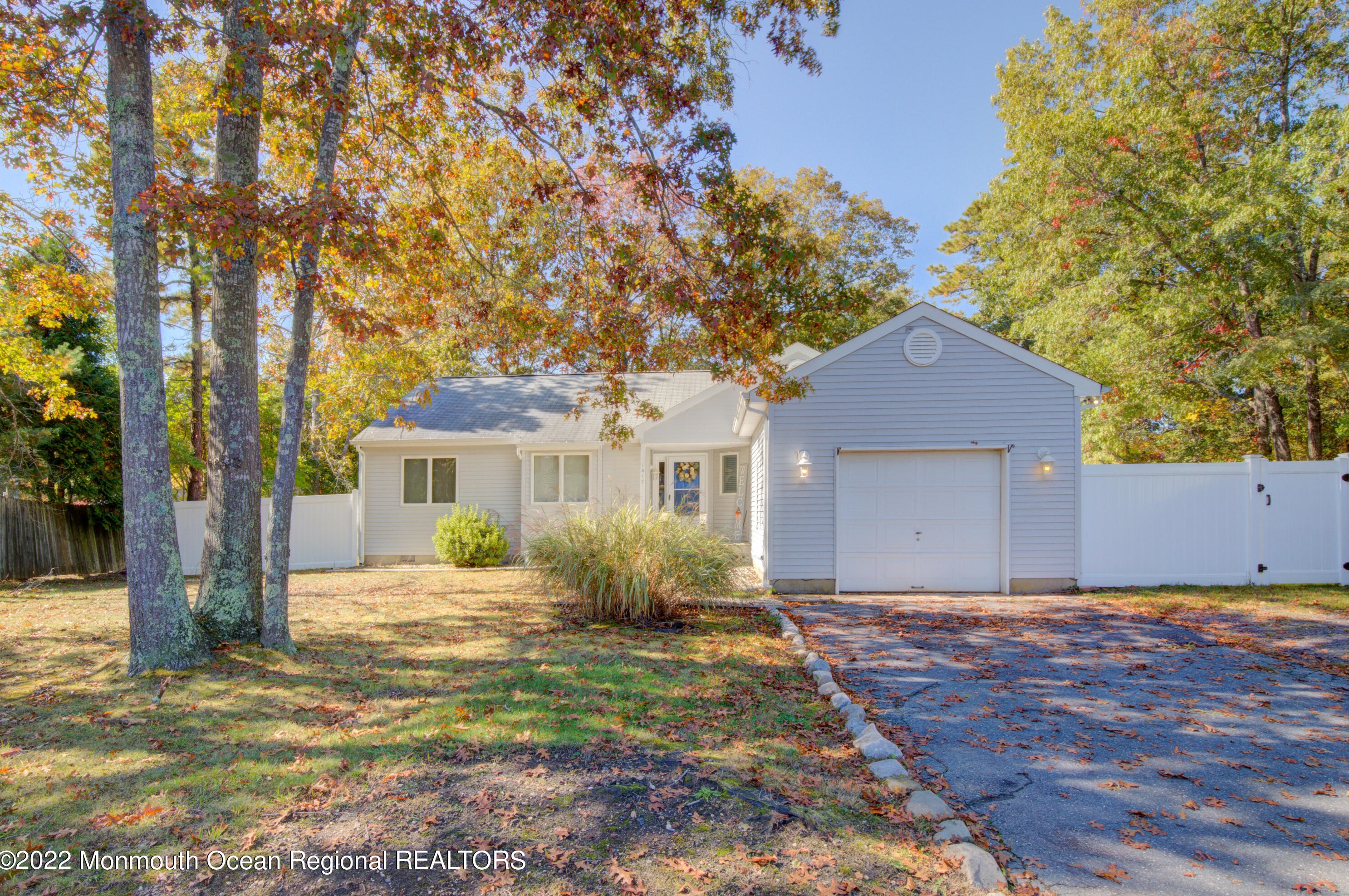 1417 Forecastle Ave, Stafford Township, NJ 08050