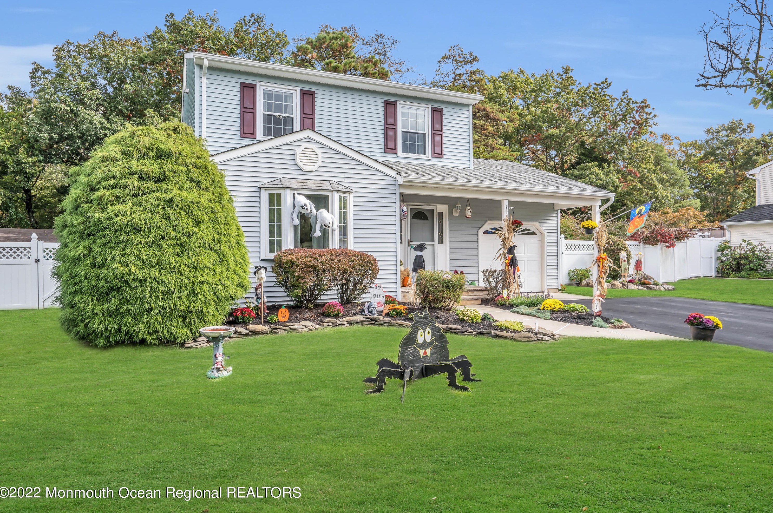 1967 Bricksburg Ct, Toms River, NJ 08755-0907