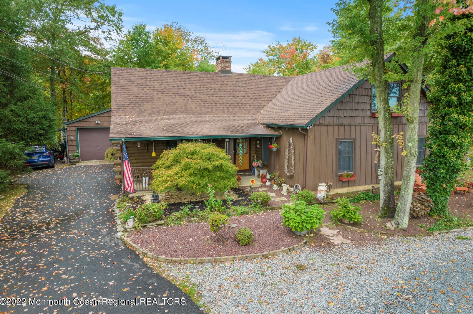 621 Halls Mill Rd, East Freehold, NJ 07728-8813