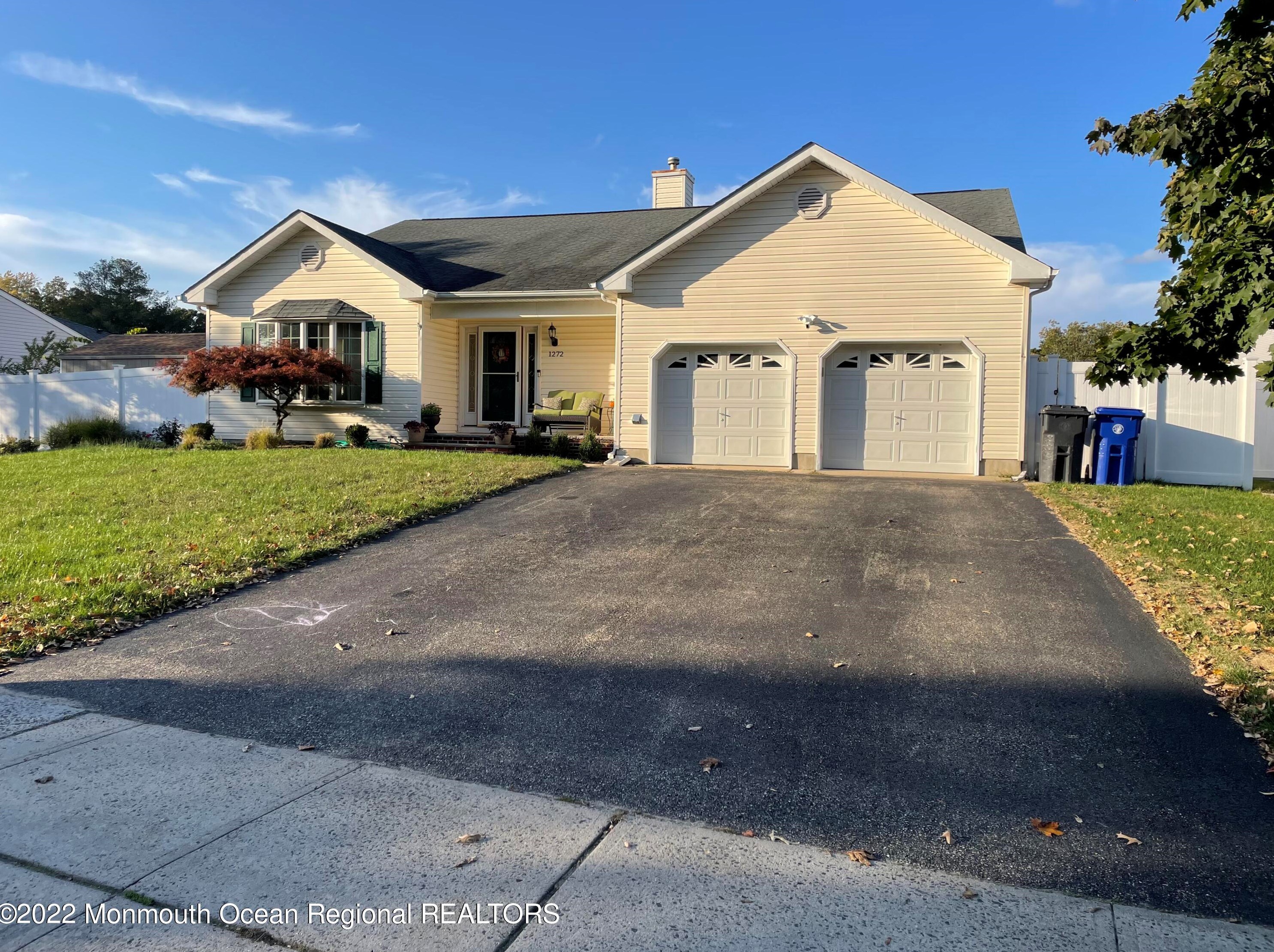 1272 Hancock Rd, Toms River, NJ 08753-4020