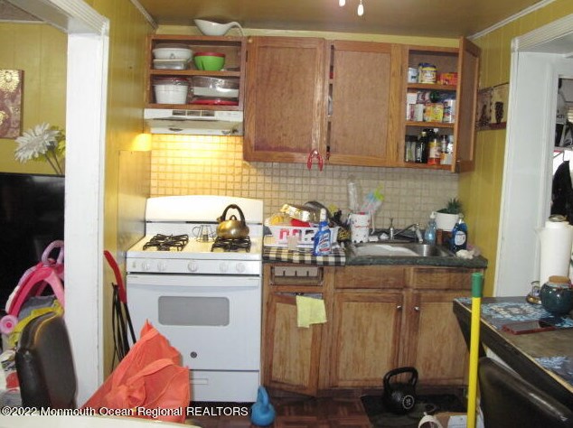 131 6th St, Ideal Beach NJ  07734-2905 exterior