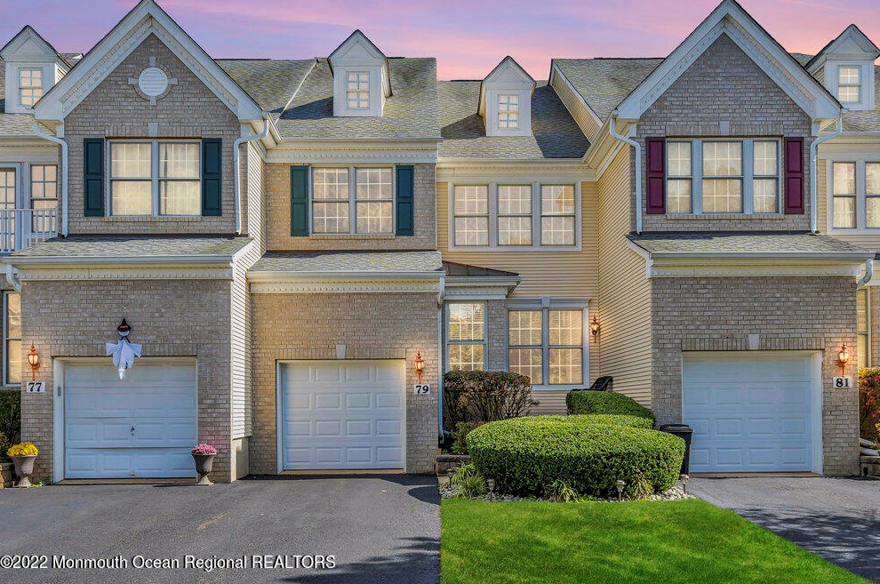 79 Deepwater Cir, Millstone Township, NJ 07726-4140