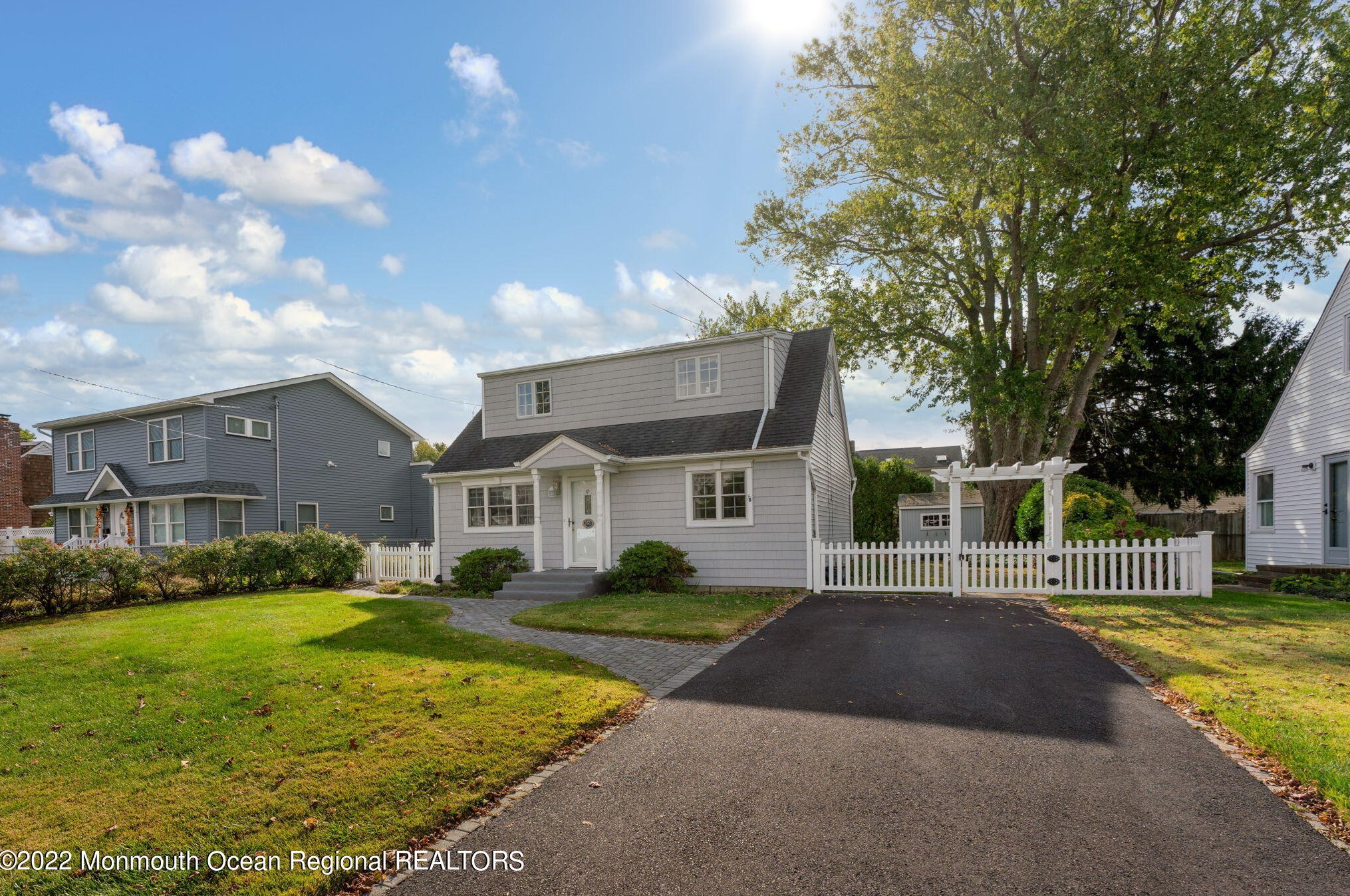 917 Greenwood Dr, Wall Township, NJ 07762-2212
