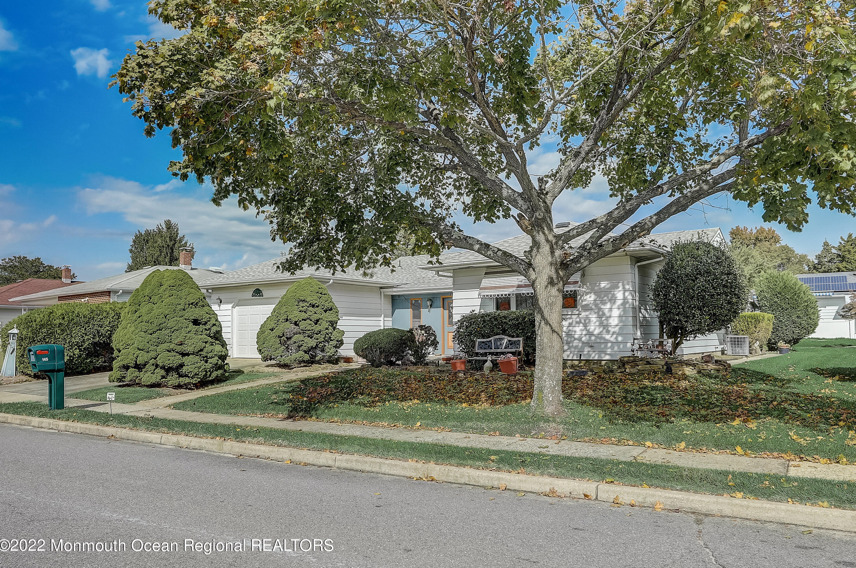 145 Port Royal Dr, Toms River, NJ 08757-3947