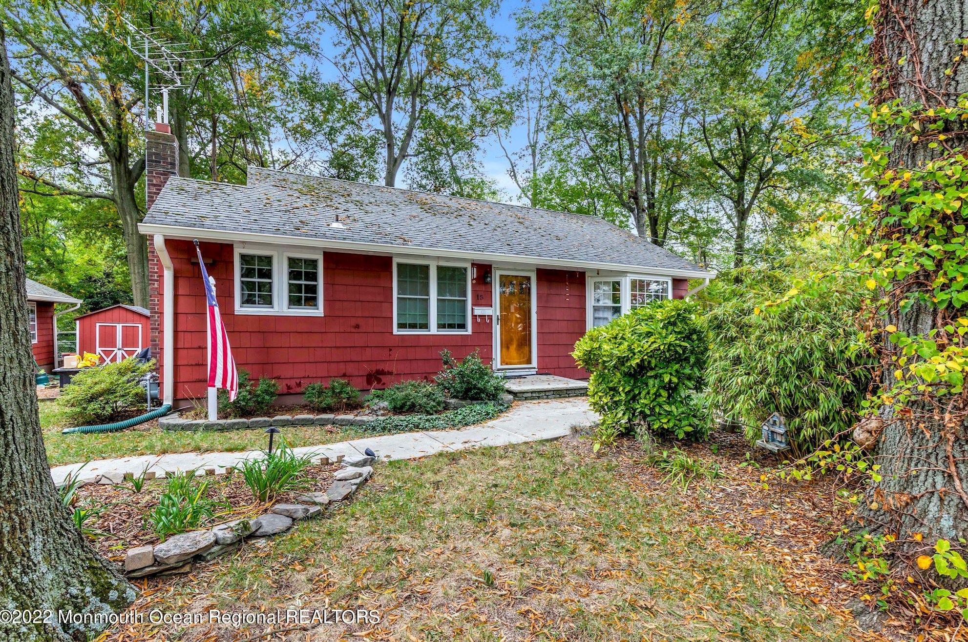 15 Rapeleye Pl, Ideal Beach, NJ 07734-3129