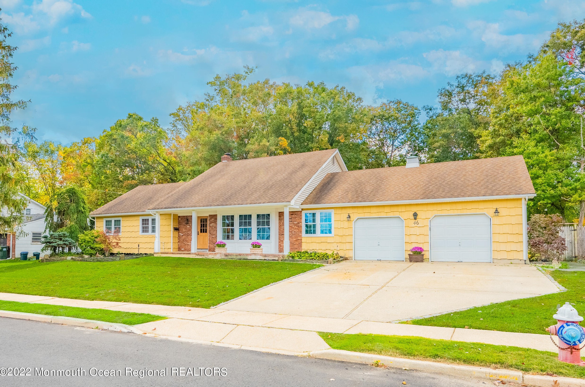 46 Longview Rd, Wall Township, NJ 07731-1725