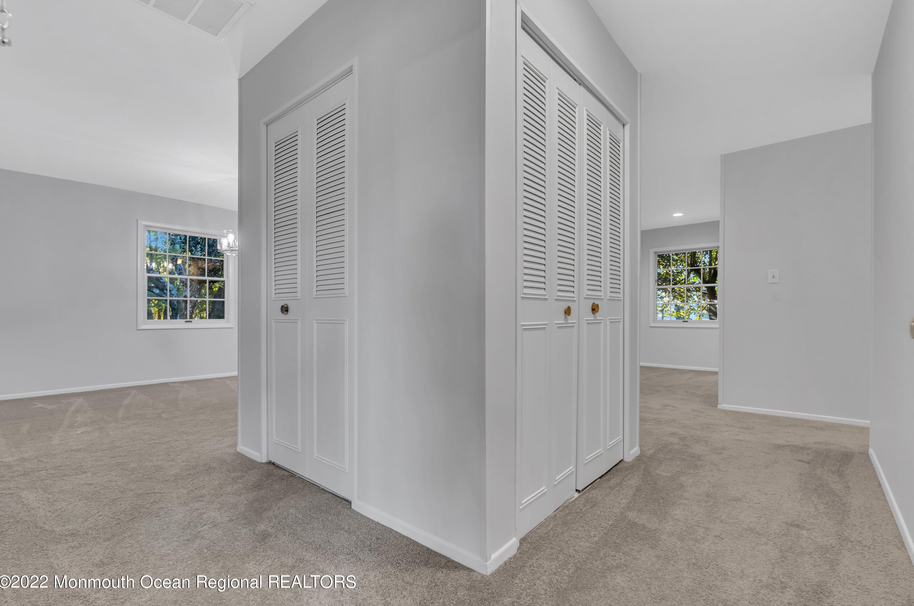 74 Idlewild Ln, Matawan NJ 07747-1534 exterior