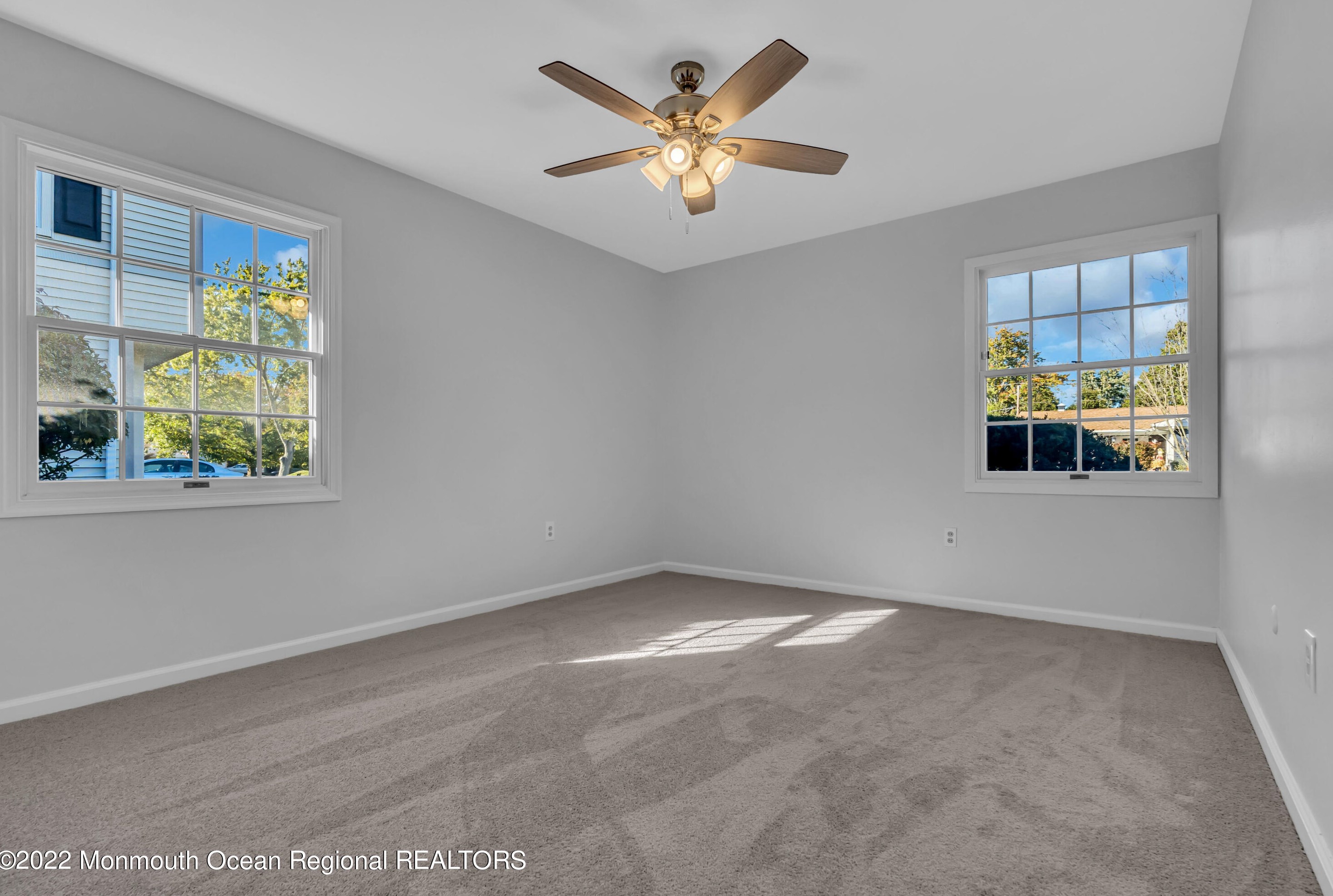 74 Idlewild Ln, Matawan NJ 07747-1534 exterior