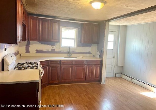 703 Florence Ave, Keyport NJ  07735-2532 exterior