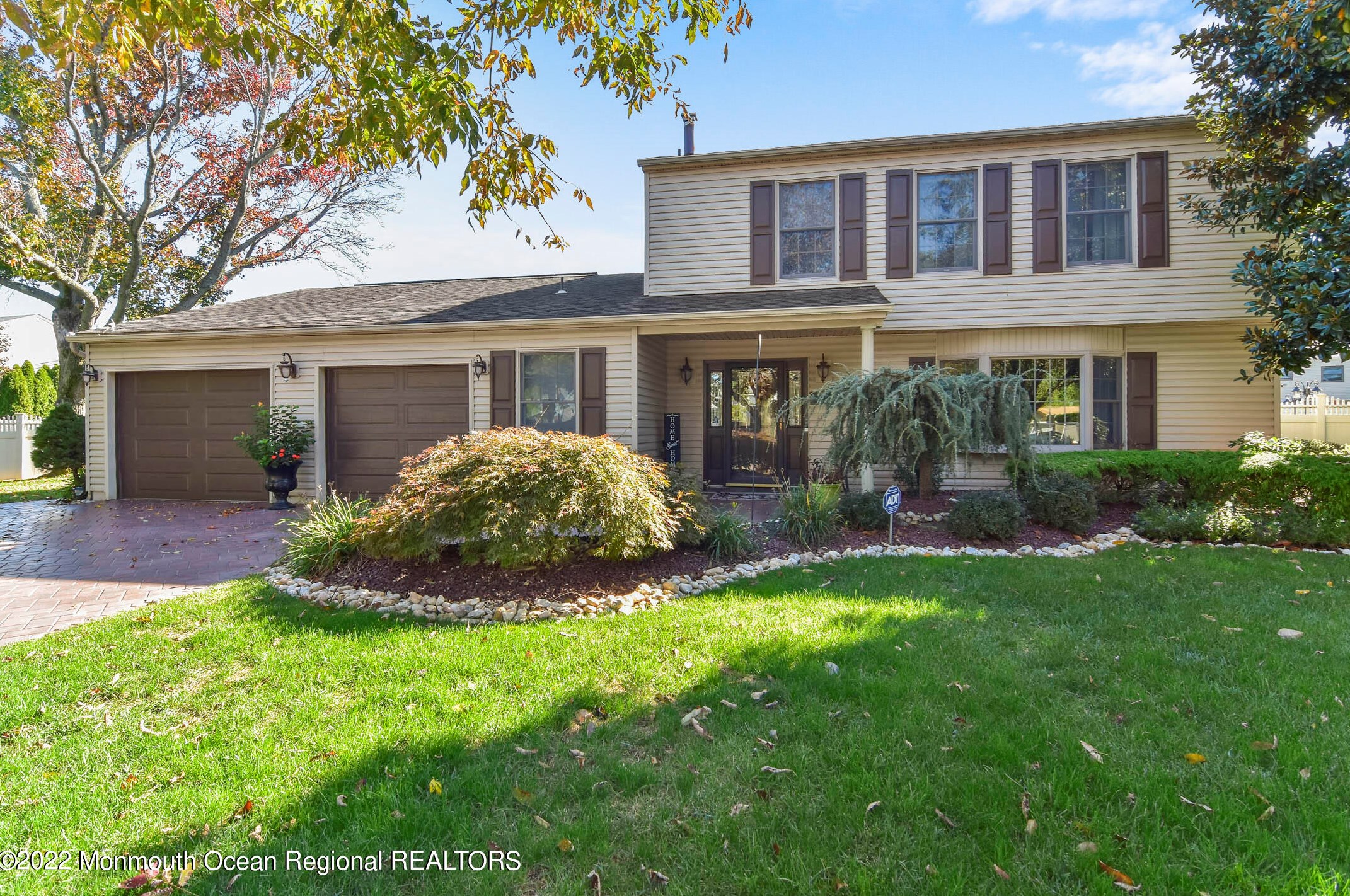 7 Carlisle Ct, Hazlet, NJ 07730