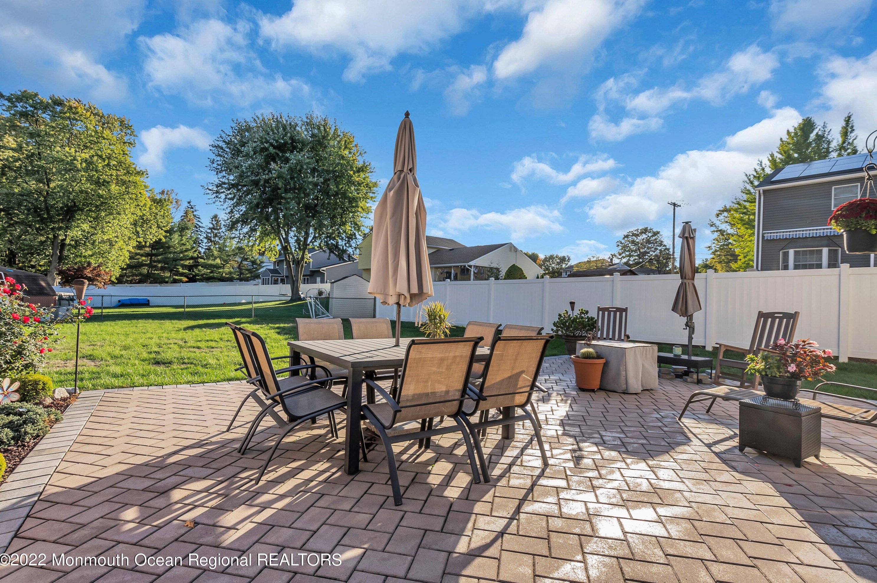 98 Aberdeen Rd, Matawan NJ 07747-2721 exterior