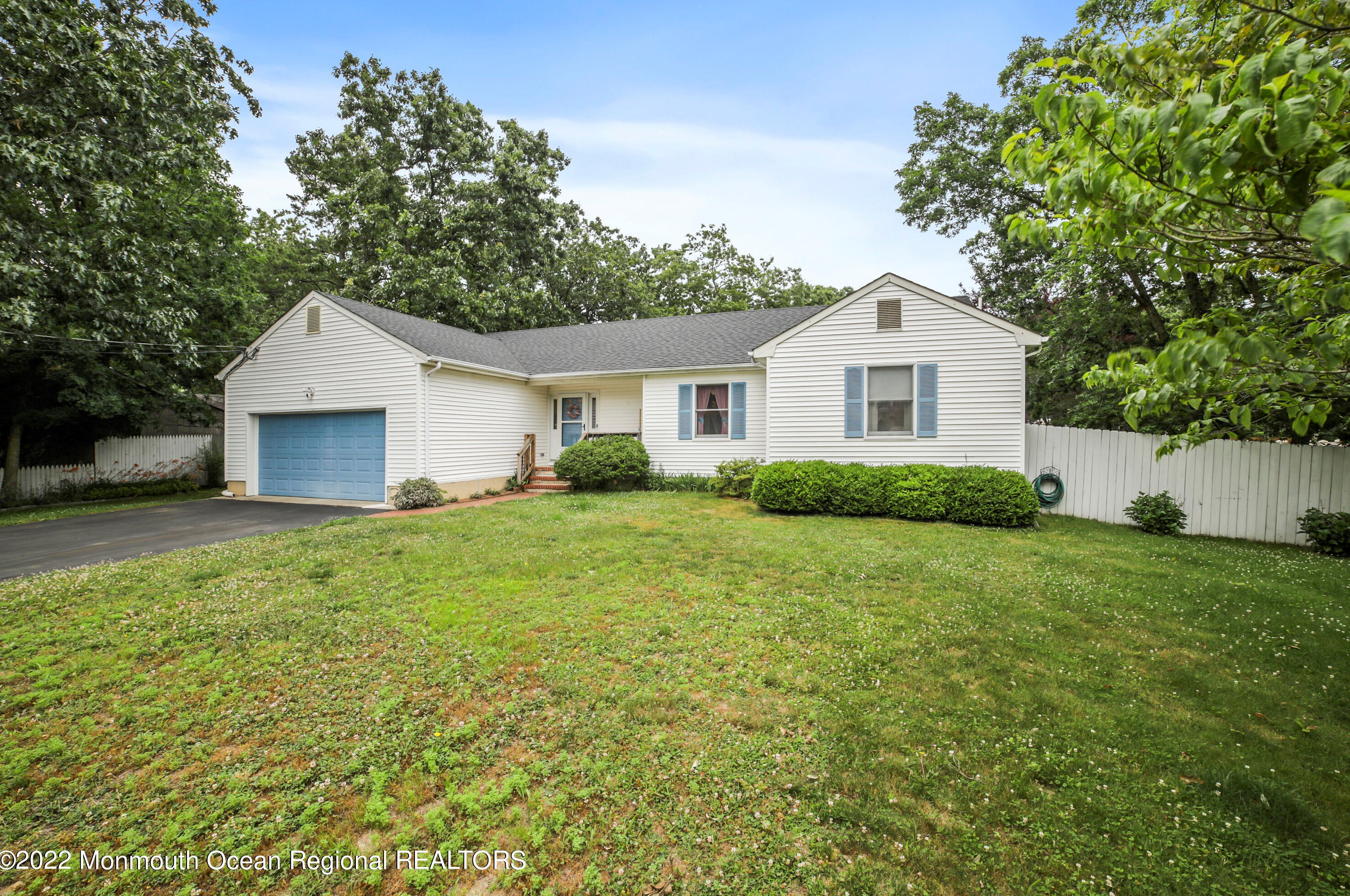755 Coral Ave, Lakewood, NJ 08701