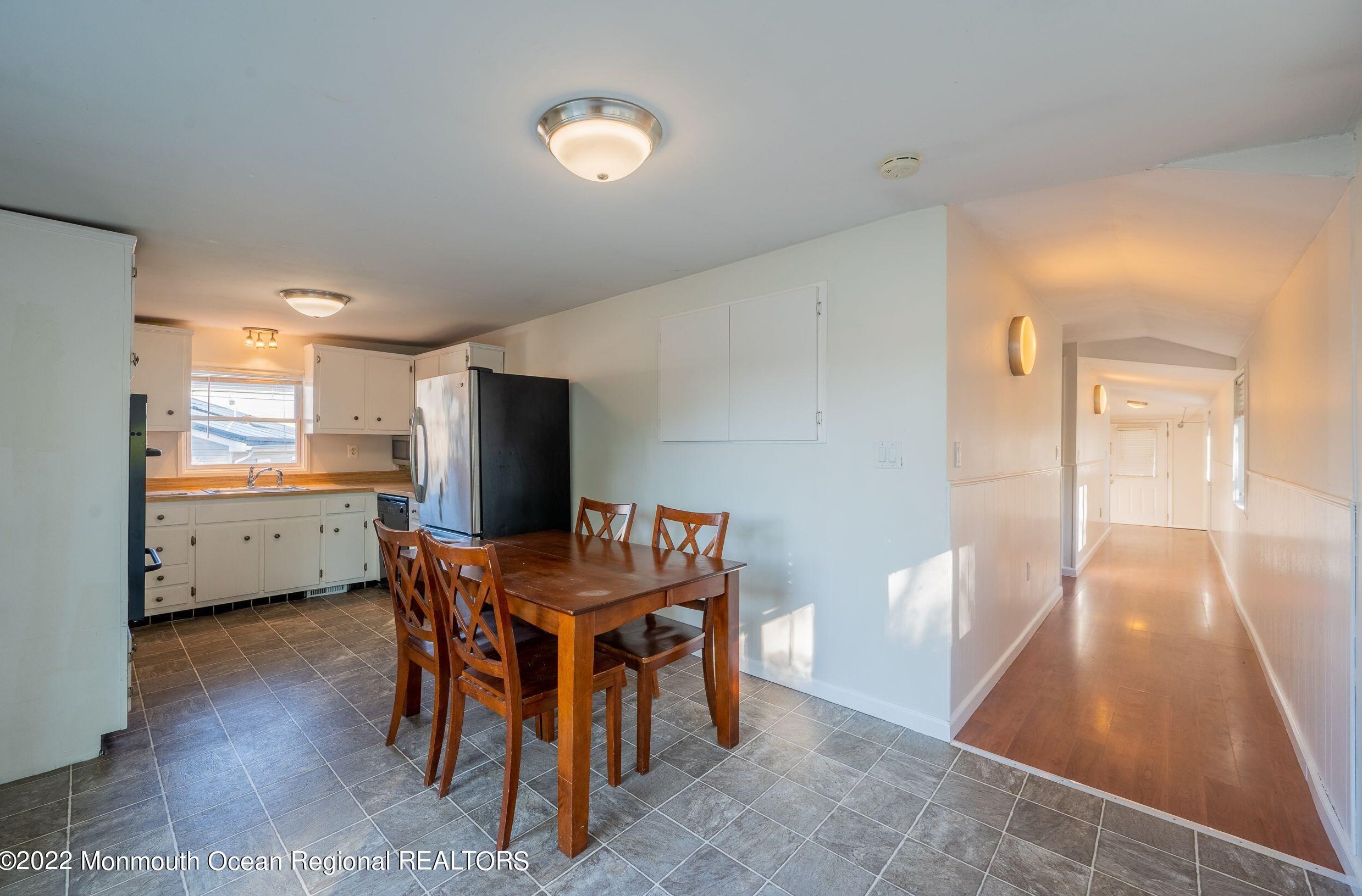 21 Orchard St, Ideal Beach, NJ 07734-1837