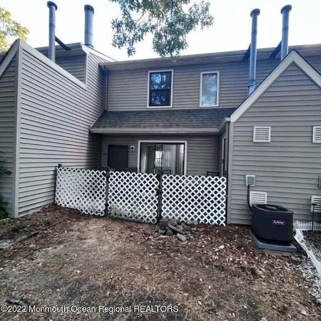 57 Townhouse Ln, Tuckerton, NJ 08087