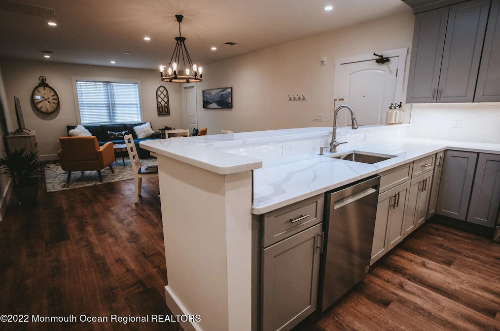 416 Richmond Ave, Point Pleasant Beach, NJ 08742