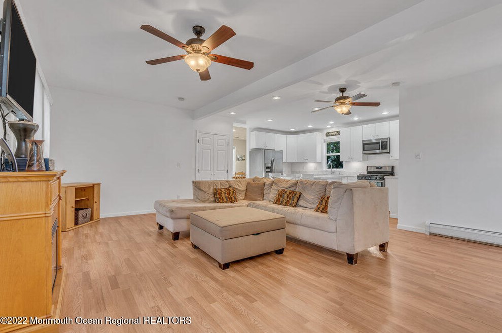 175 Port Monmouth Rd, Ideal Beach NJ  07734-1951 exterior