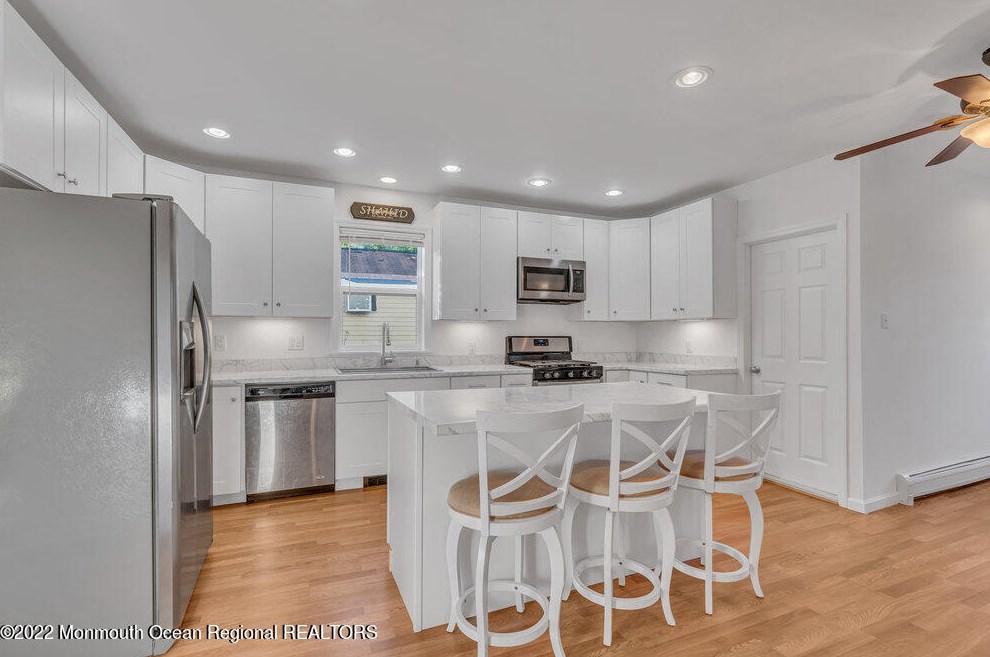 175 Port Monmouth Rd, Ideal Beach NJ  07734-1951 exterior