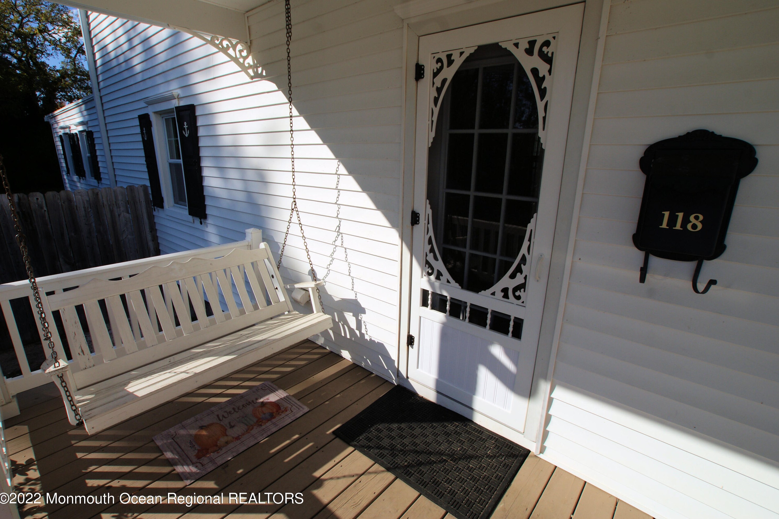 118 Green St, Tuckerton, NJ 08087-2641