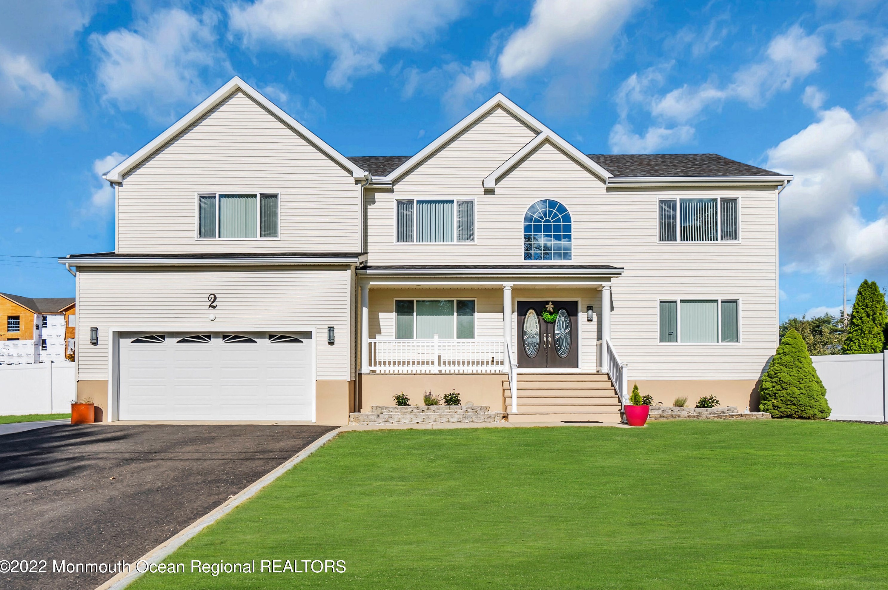 2 Heritage Rd, Tinton Falls, NJ 07724
