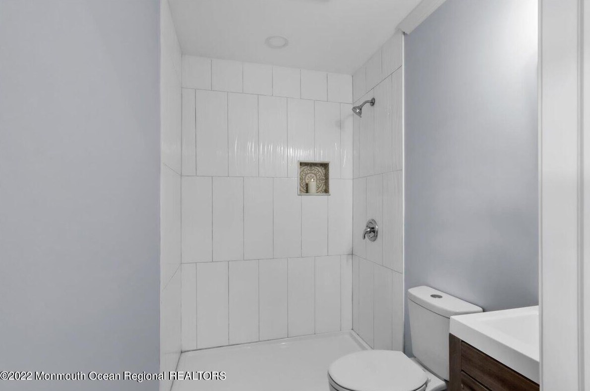 76 Barbuda St, Toms River NJ  08757-4606 exterior