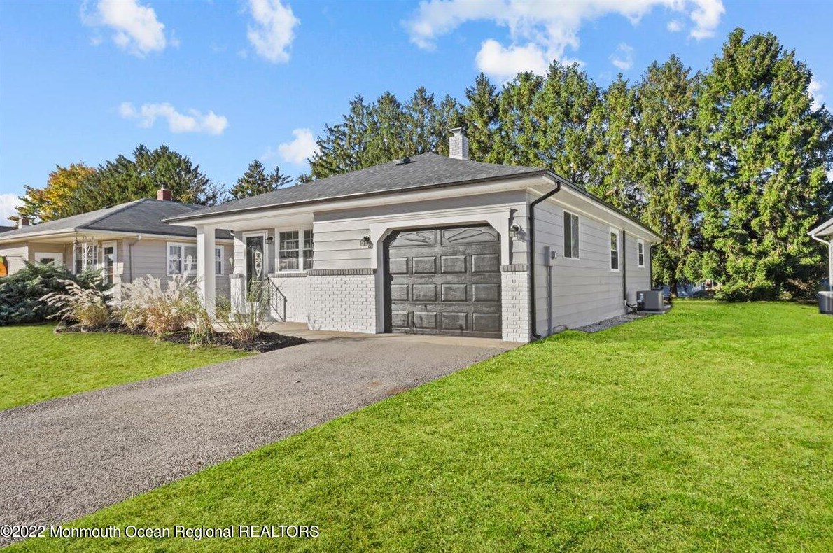 76 Barbuda St, Toms River NJ  08757-4606 exterior