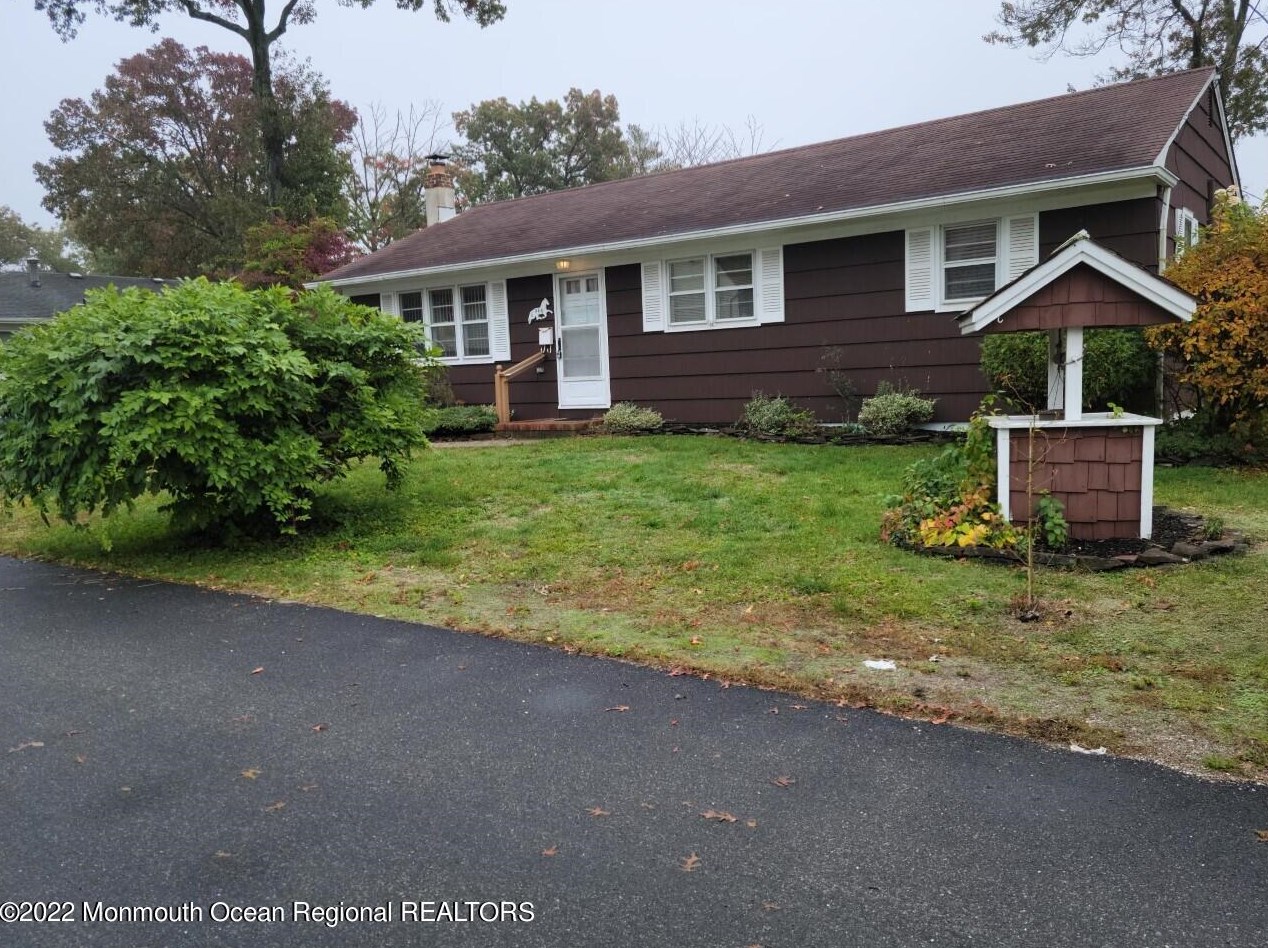 309 Windward Ave, Beachwood, NJ 08722-3943
