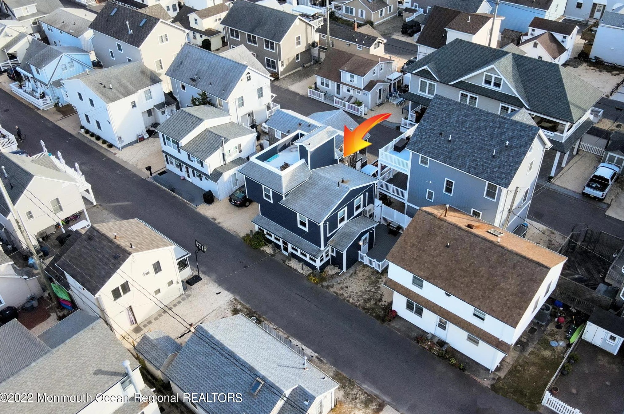 69 Spray Way, Lavallette, NJ 08735