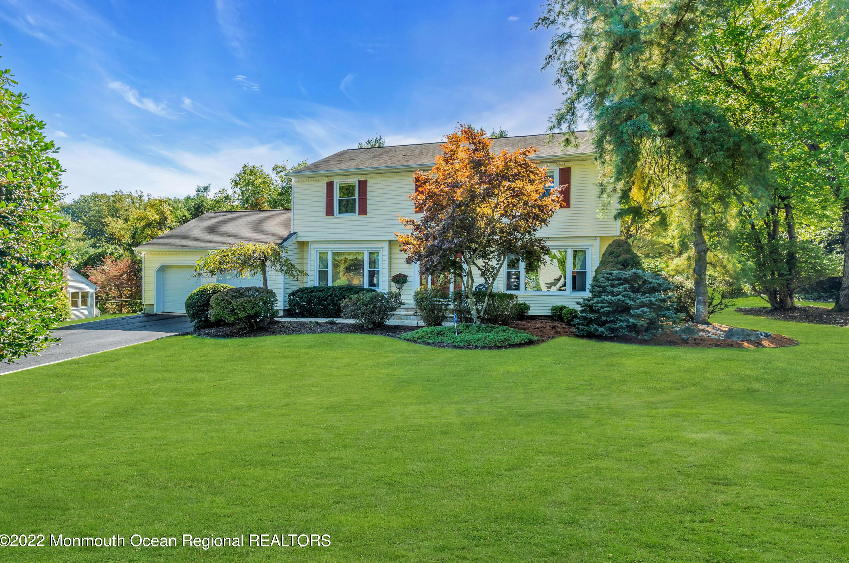 24 Doherty Dr, Middletown, NJ 07748