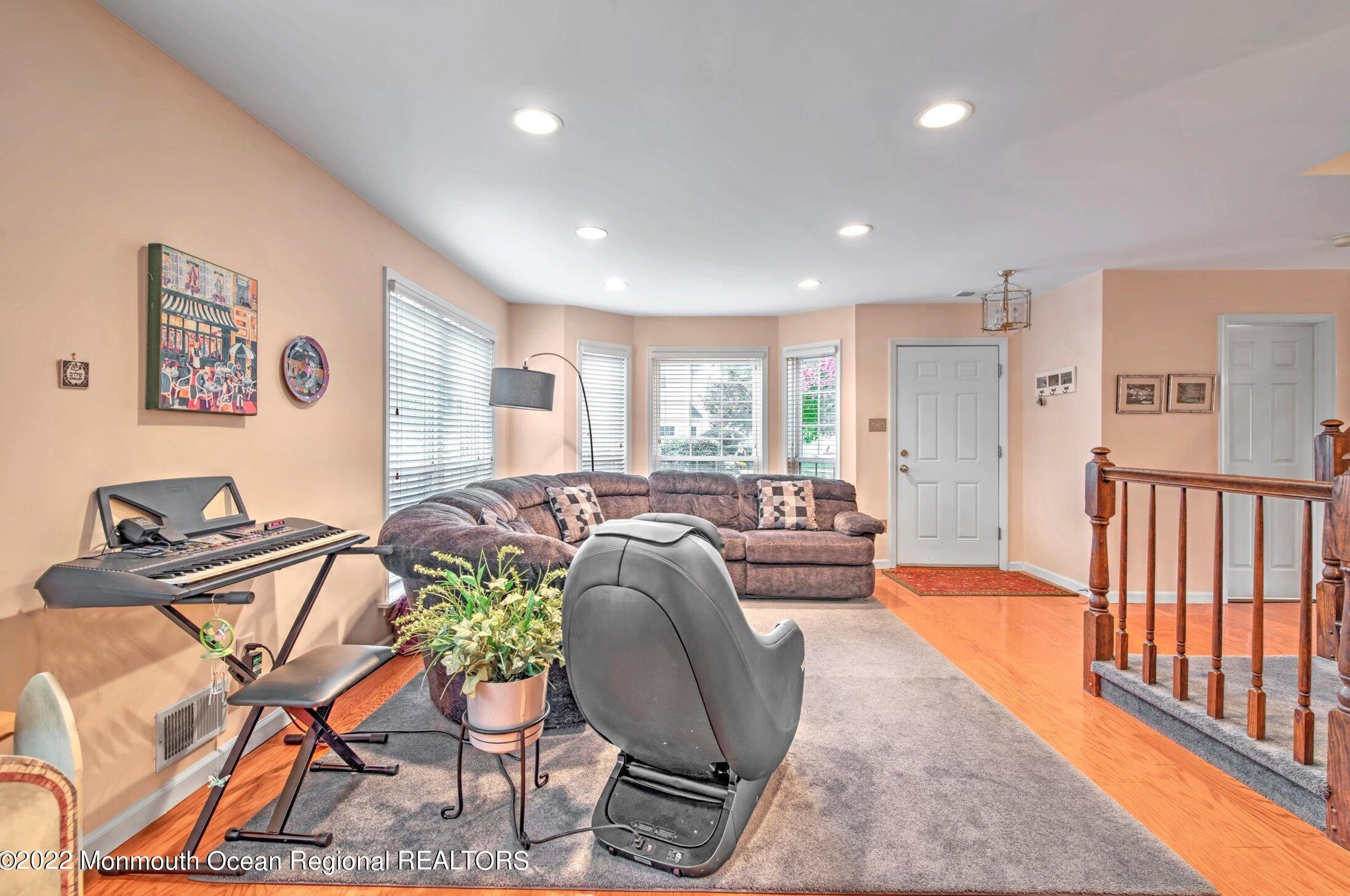 295 Stratford Pl, Morganville, NJ 07751