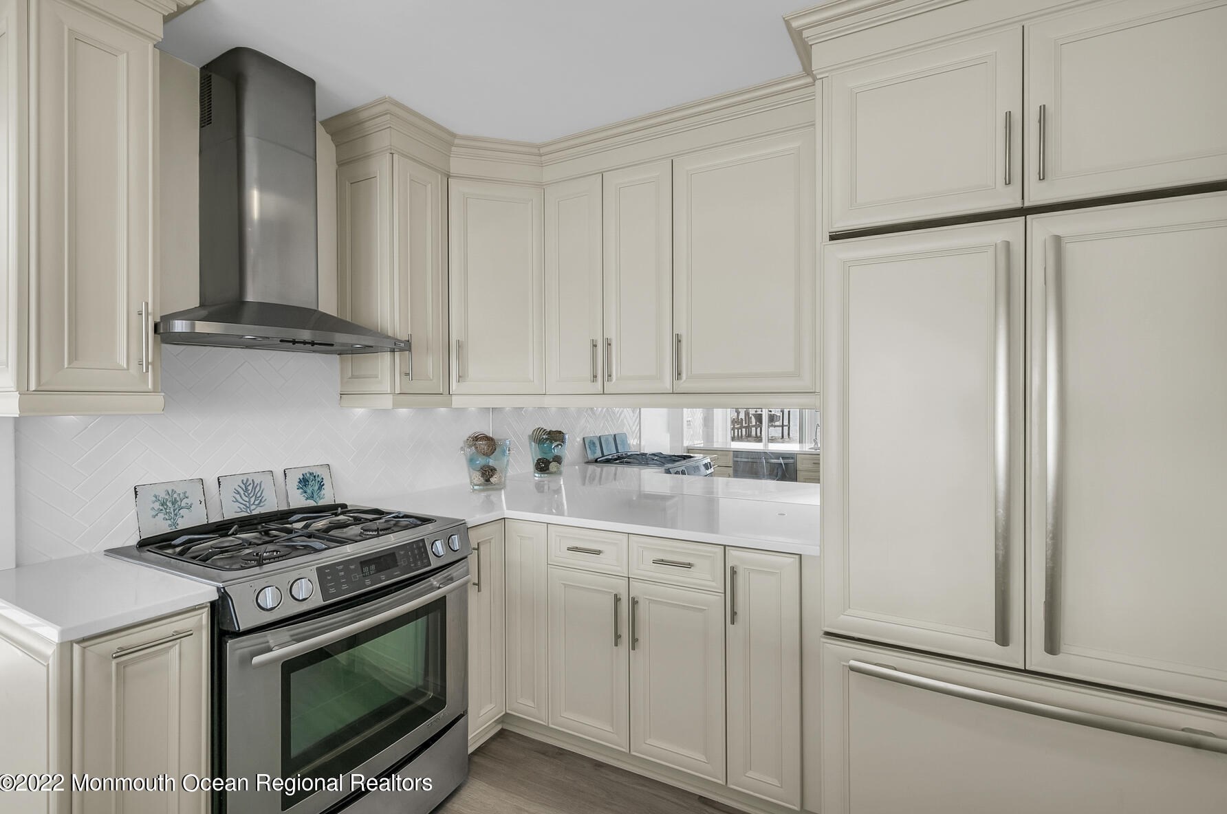 667 Bayview Dr, Toms River NJ  08753-2005 exterior