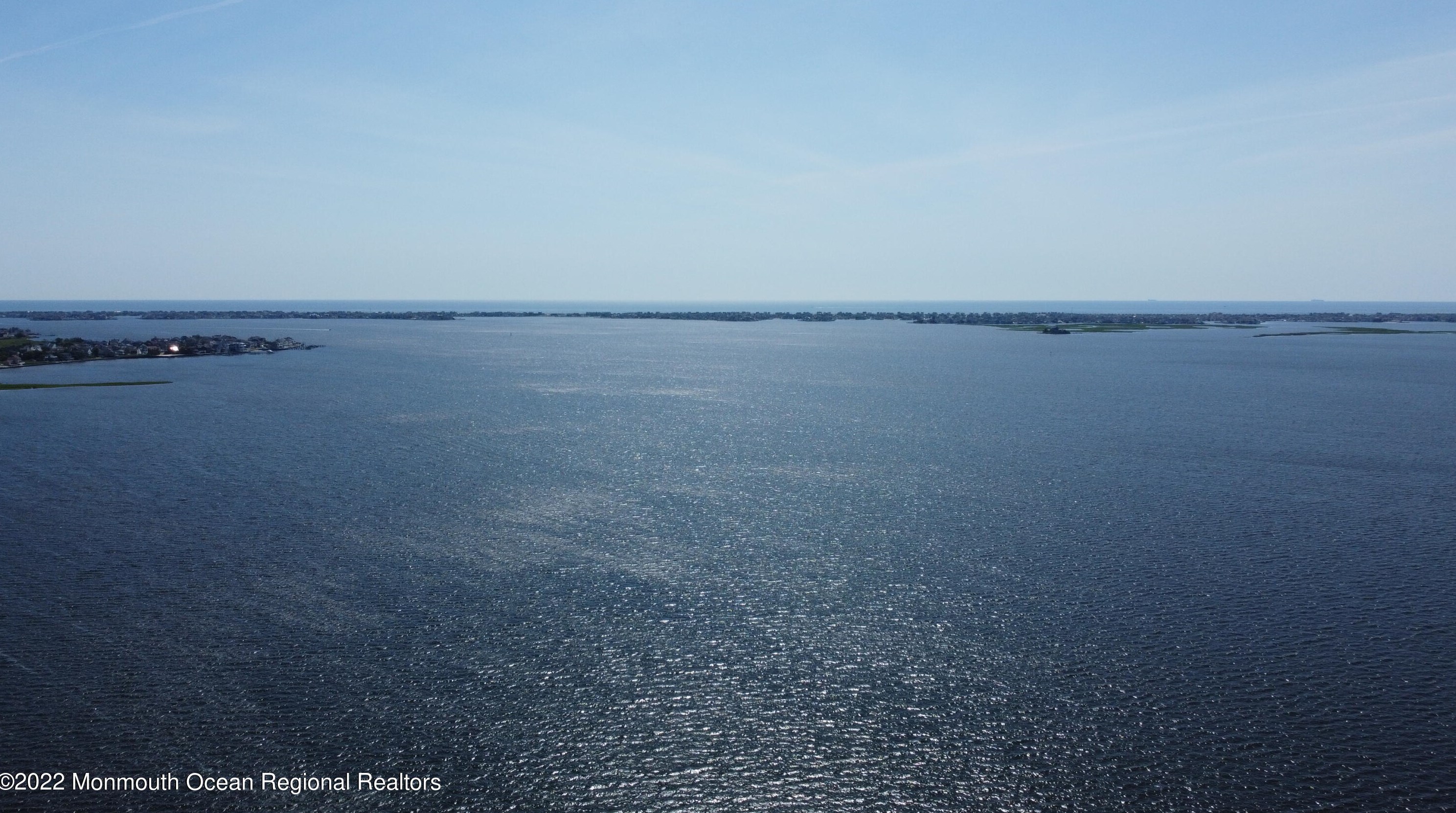 667 Bayview Dr, Toms River NJ  08753-2005 exterior