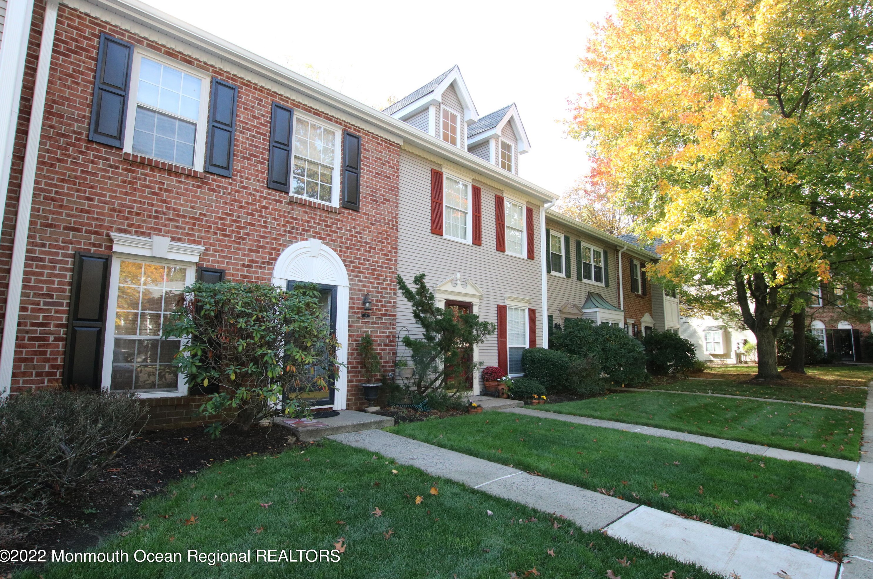 72 Secretariat Ct, Tinton Falls, NJ 07724