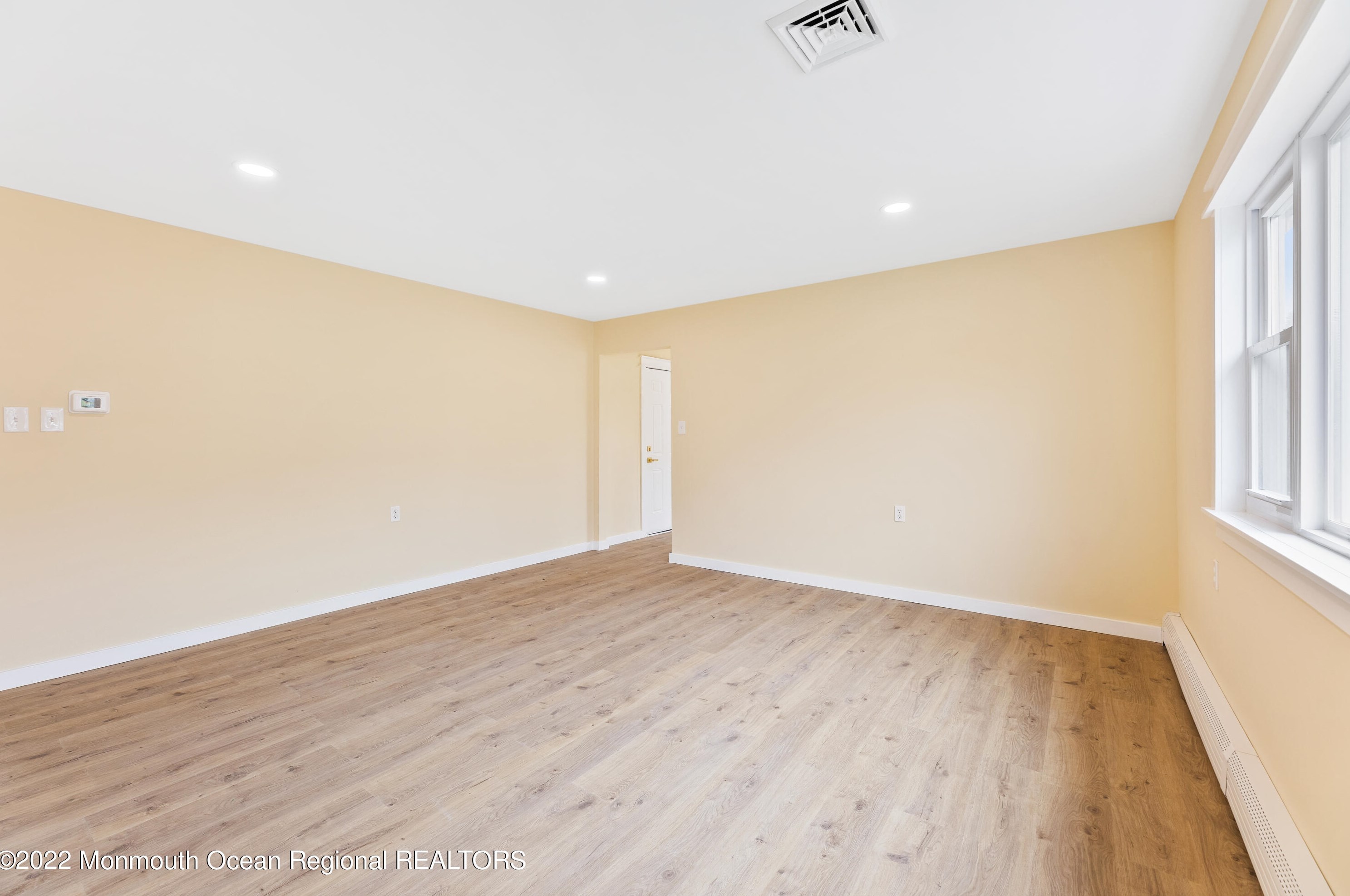 13 Georgetown Dr, Toms River NJ  08757-4342 exterior