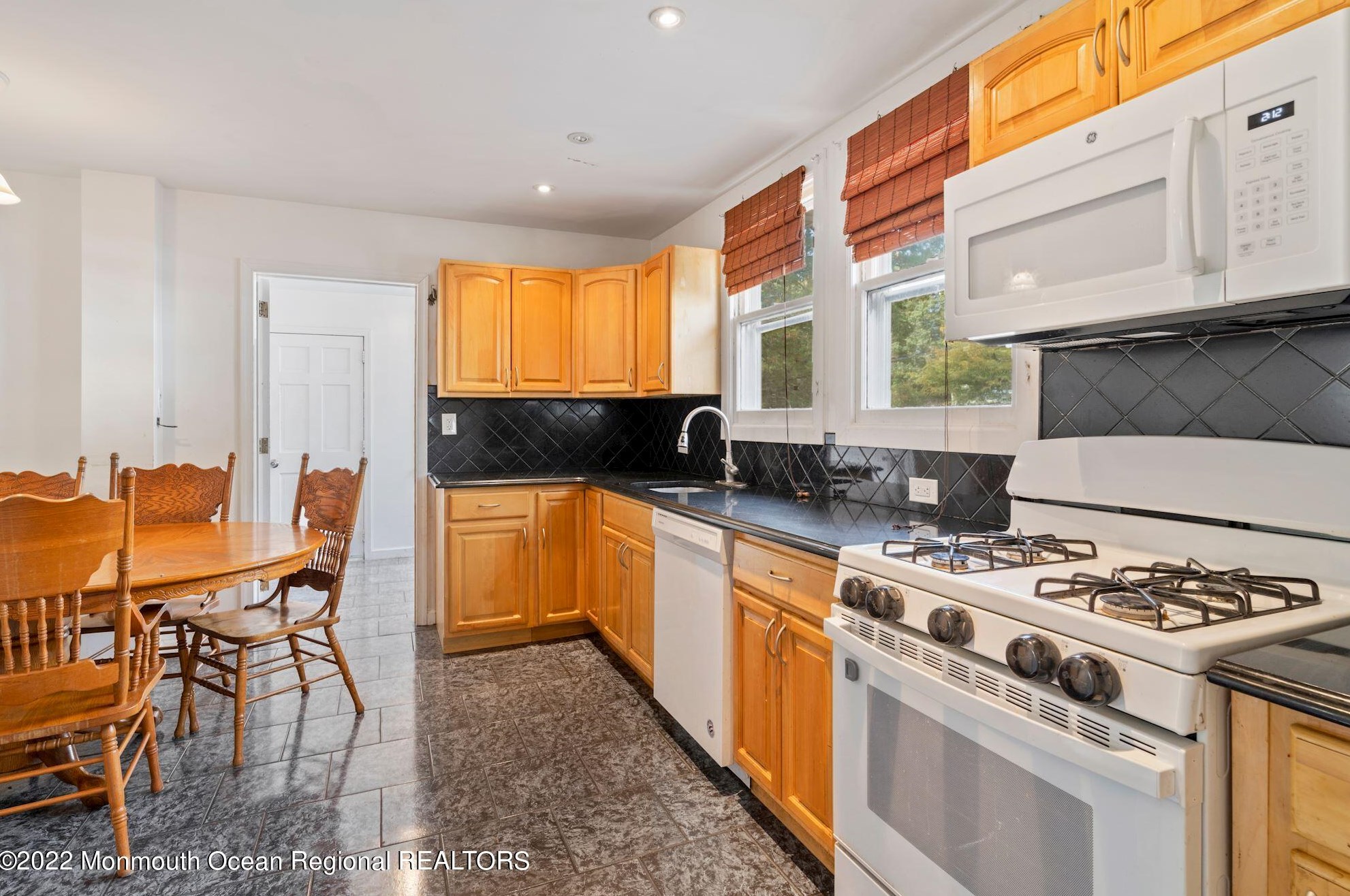 730 Morris Blvd, Toms River, NJ 08753