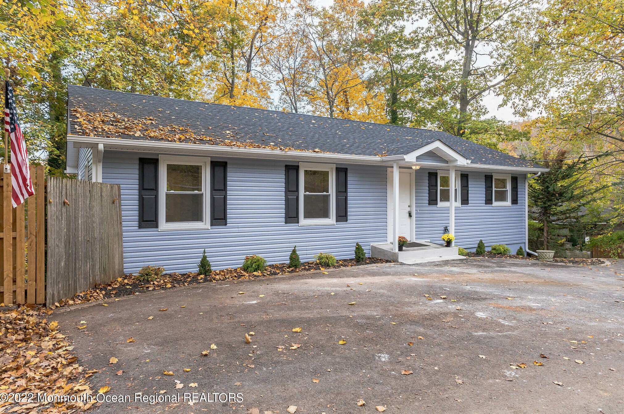 2 Peak Street N, Monmouth Hills, NJ 07732
