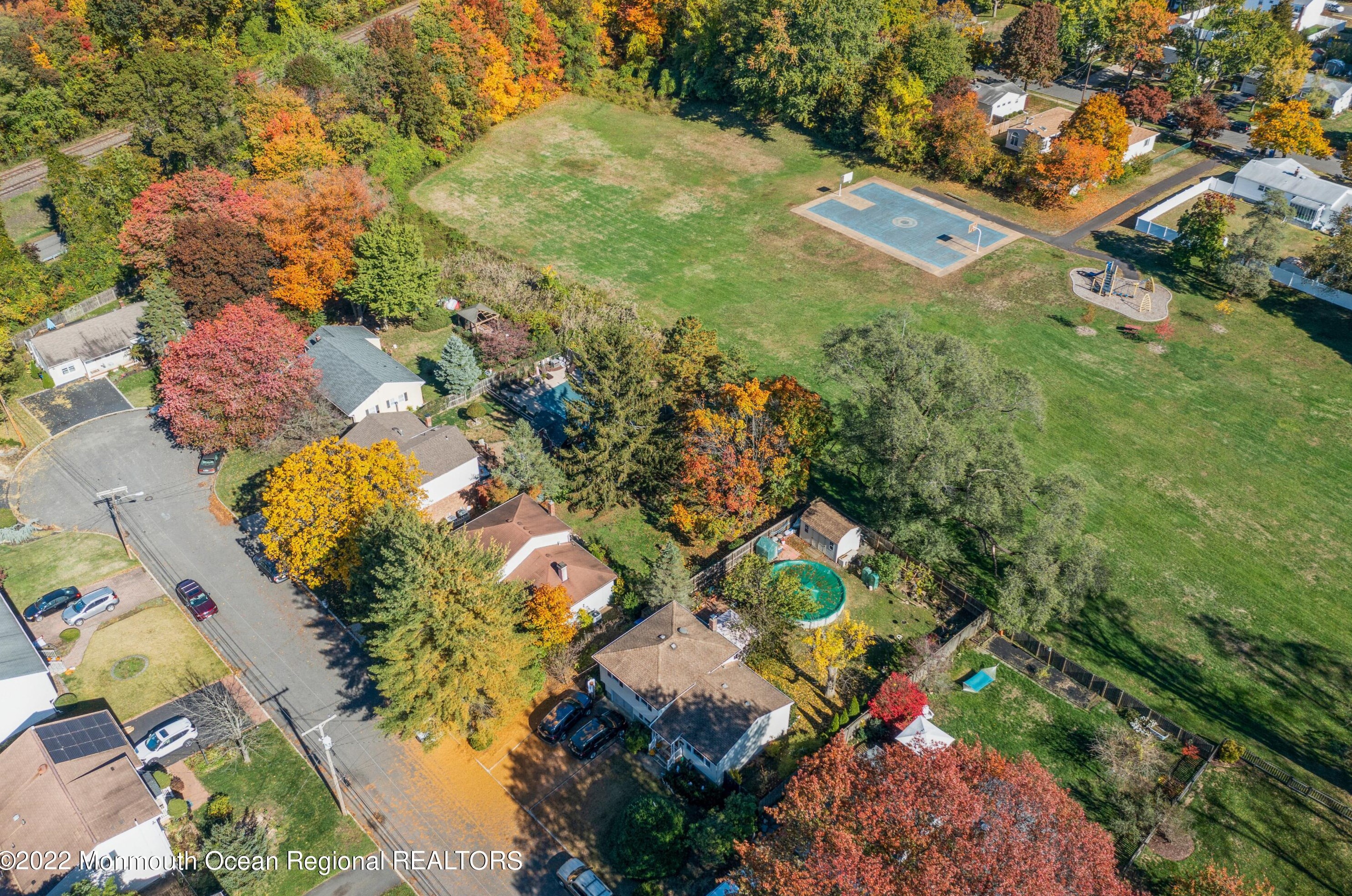 251 Martin Pl, Middletown, NJ 07748