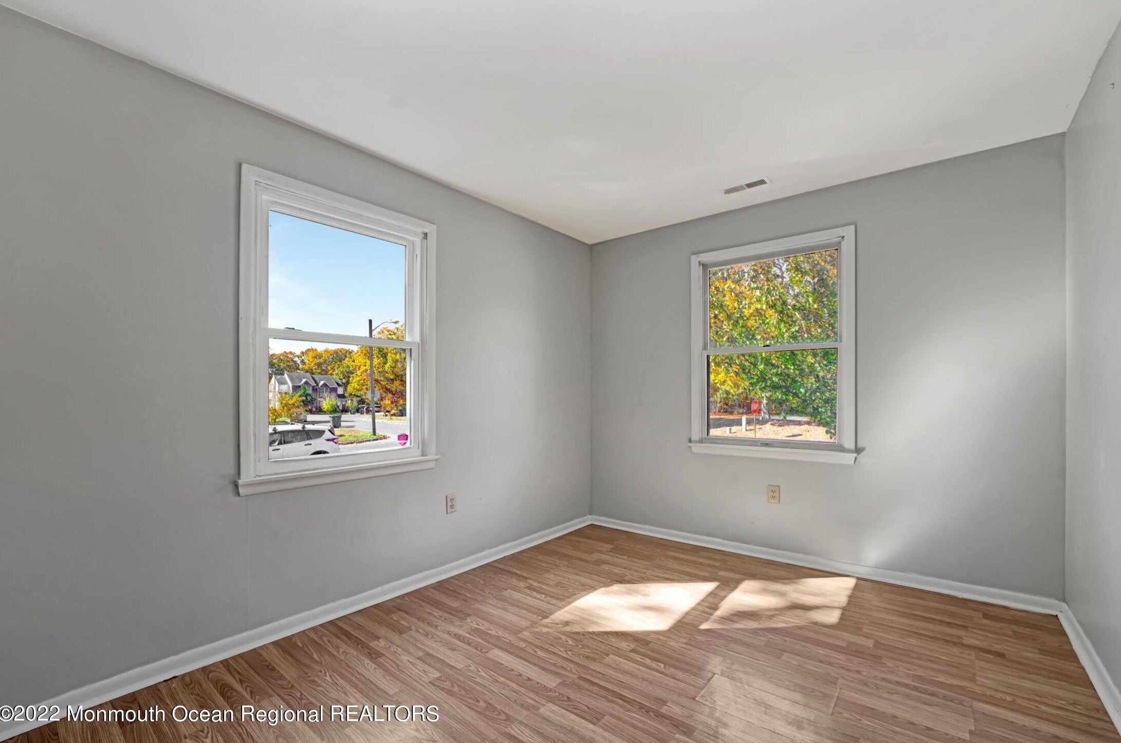 202 Winged Foot Ct, Tuckerton NJ 08087-3001 exterior