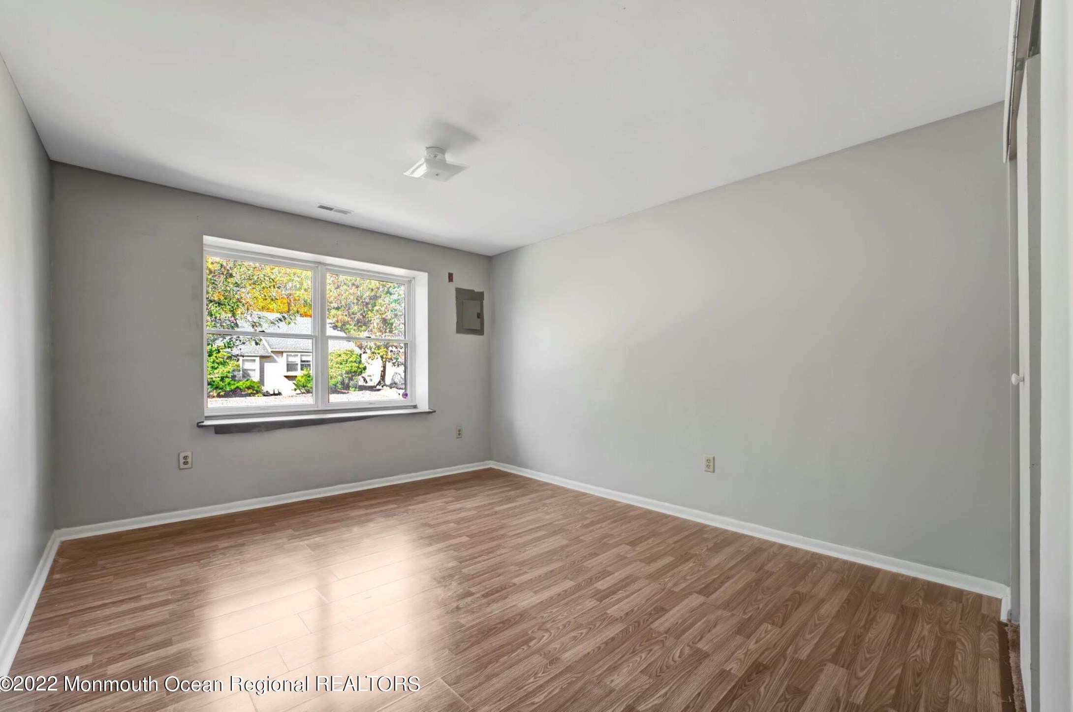 202 Winged Foot Ct, Tuckerton NJ 08087-3001 exterior