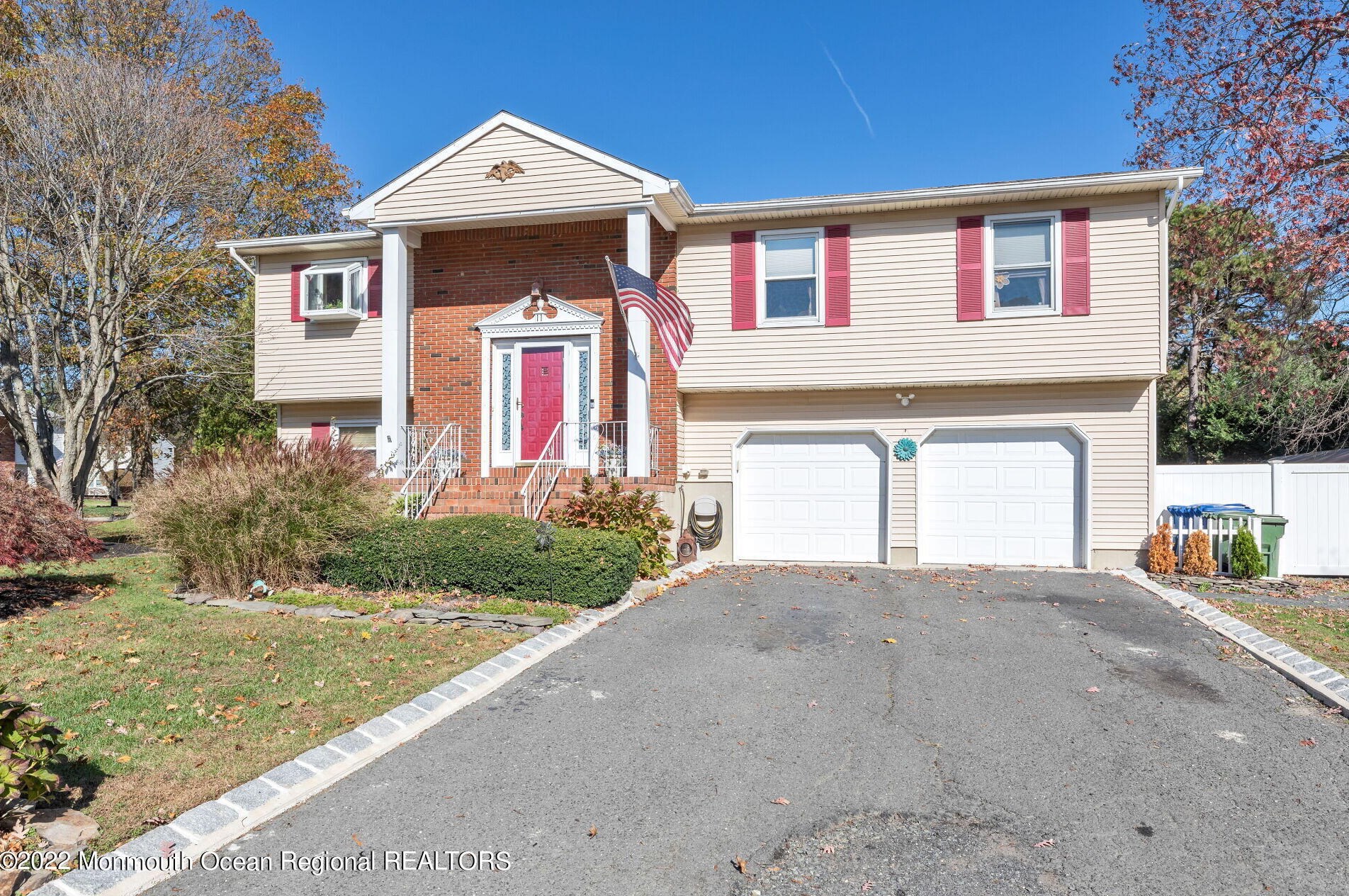 11 Flintlock Dr, Wall Township NJ  07731-1623 exterior