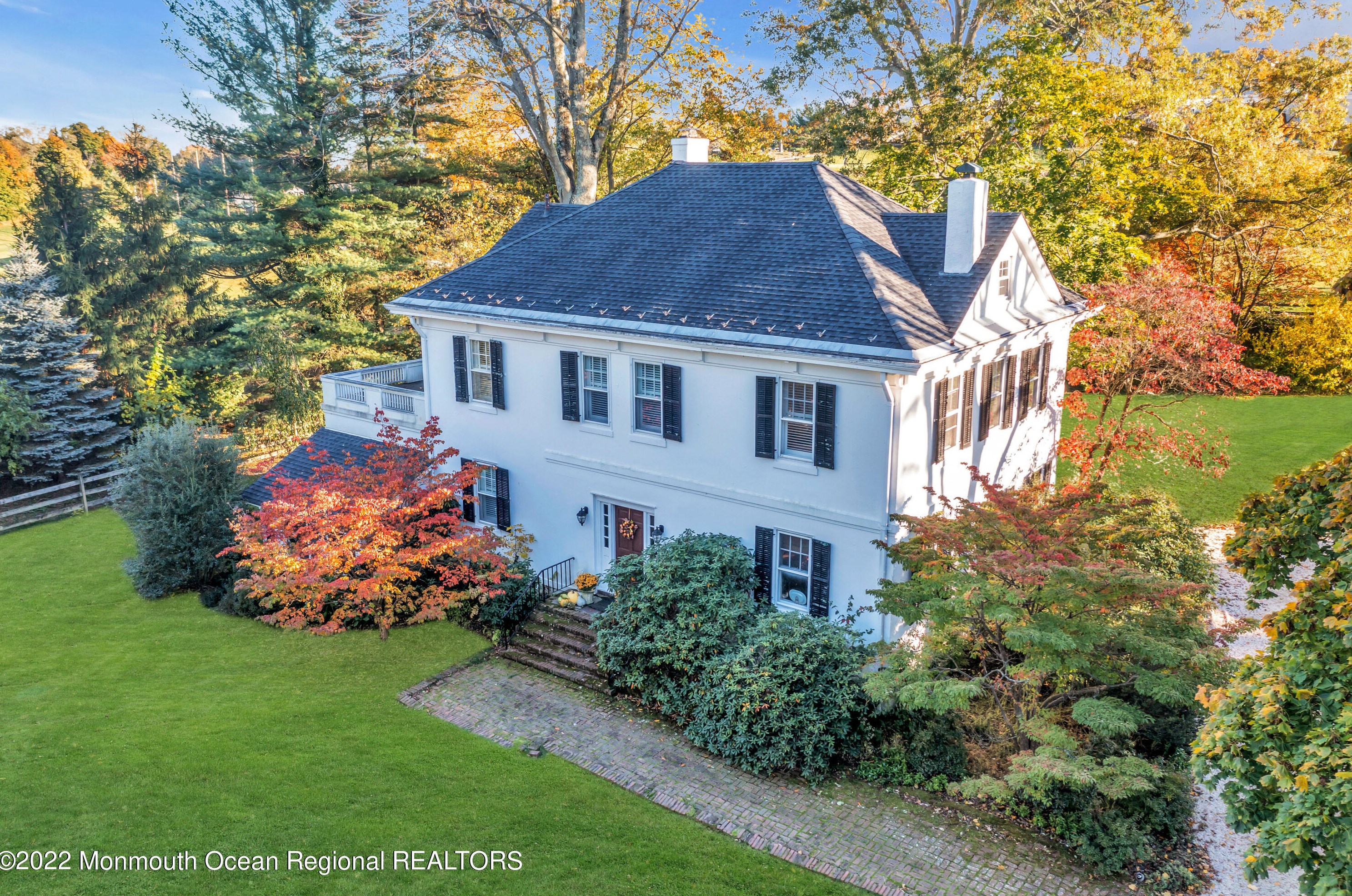 424 Cooper Rd, Tinton Falls, NJ 07701