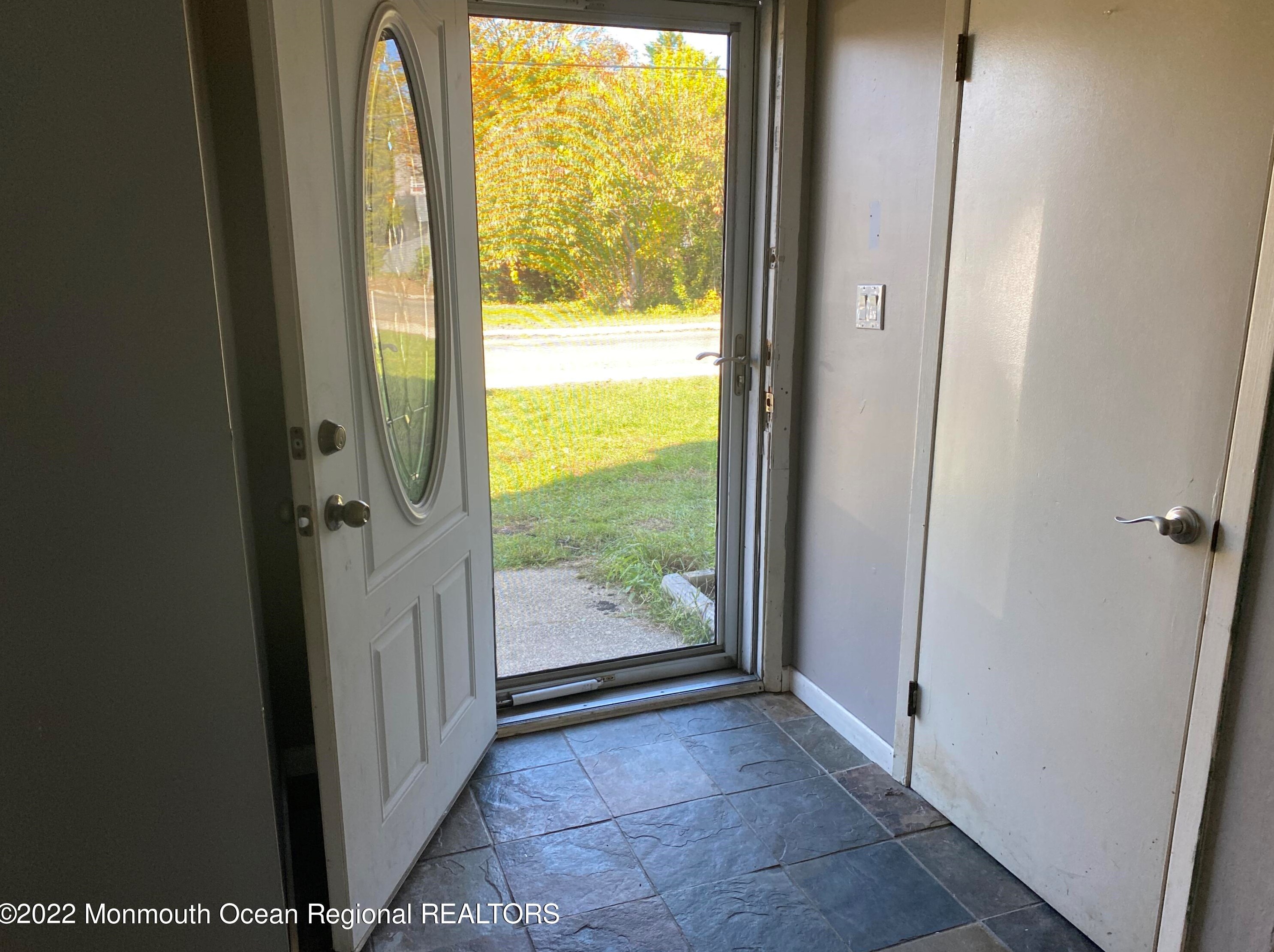 246 Center St, Tuckerton, NJ 08087-2134