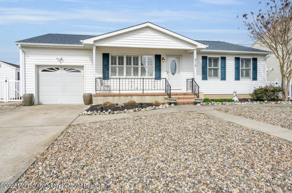 616 End Ave, Toms River, NJ 08753-4834