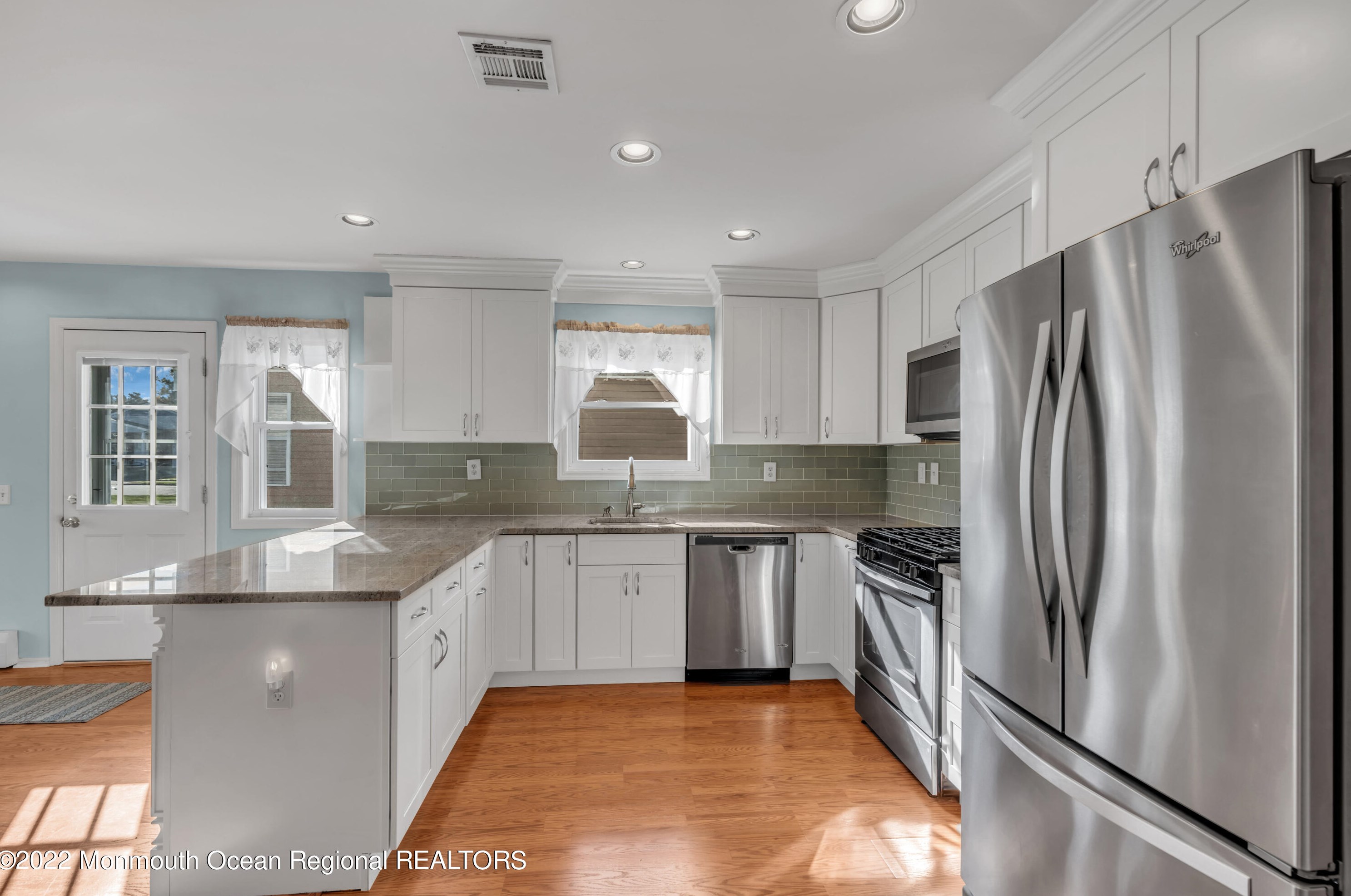 3 Tropicana Ct, Toms River NJ  08757-6445 exterior