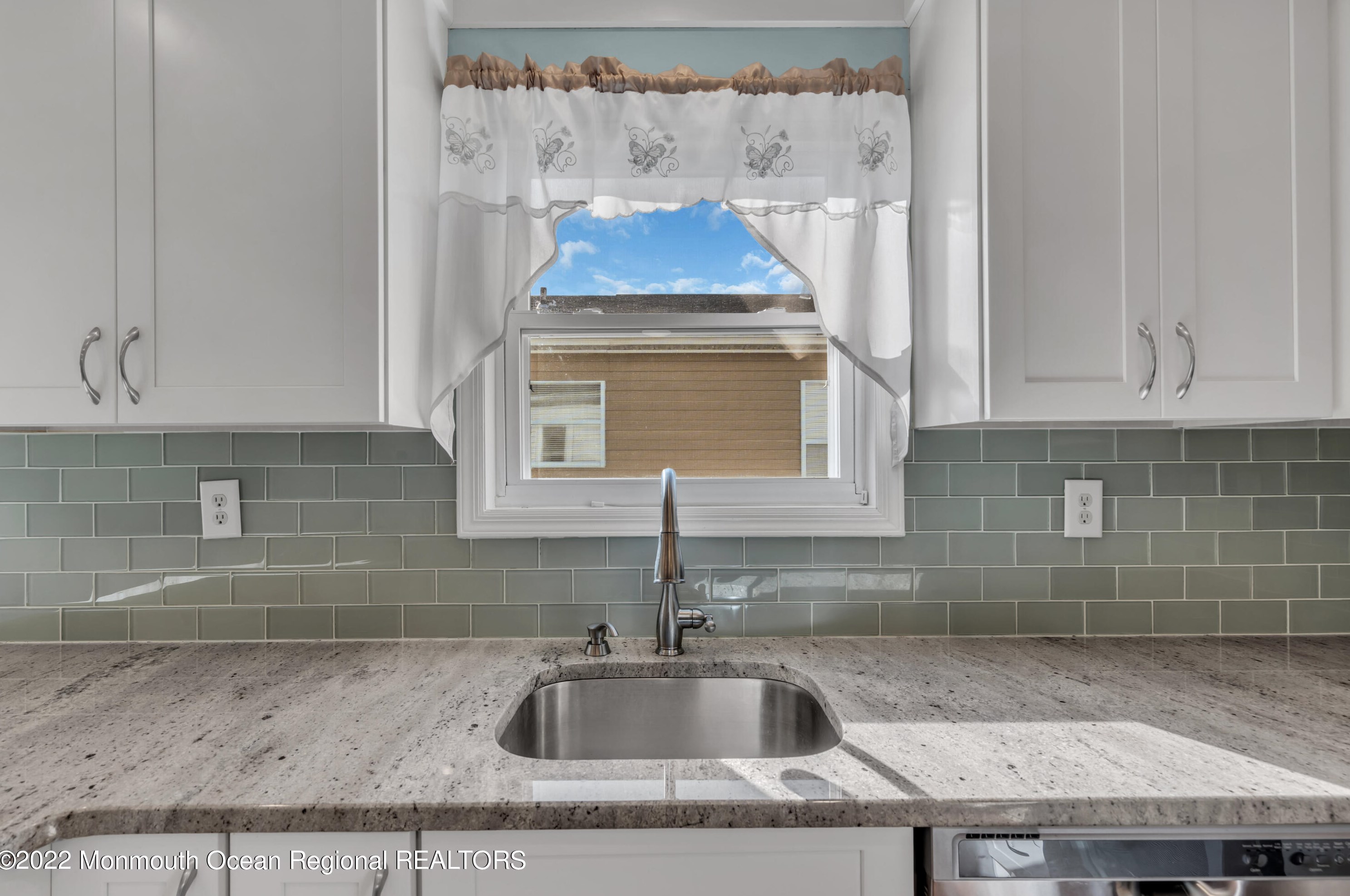 3 Tropicana Ct, Toms River NJ  08757-6445 exterior