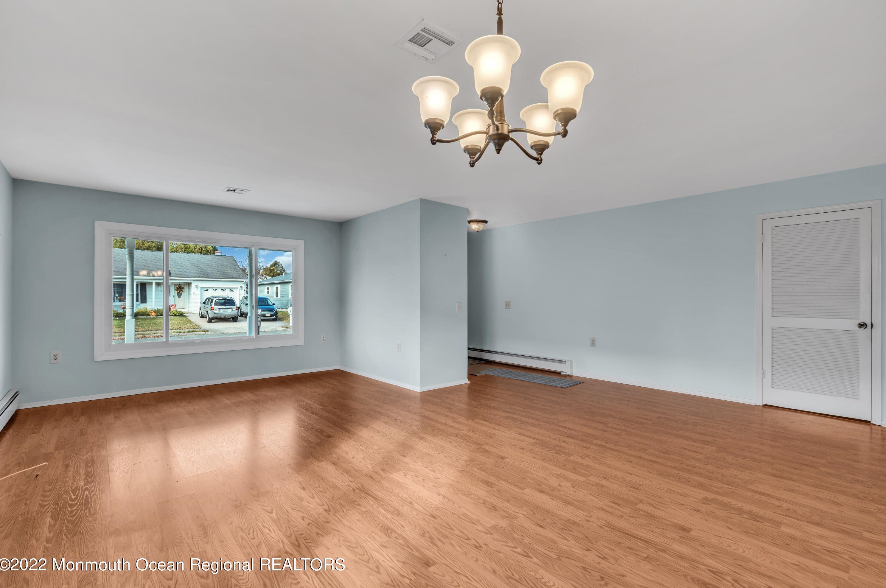 3 Tropicana Ct, Toms River NJ  08757-6445 exterior