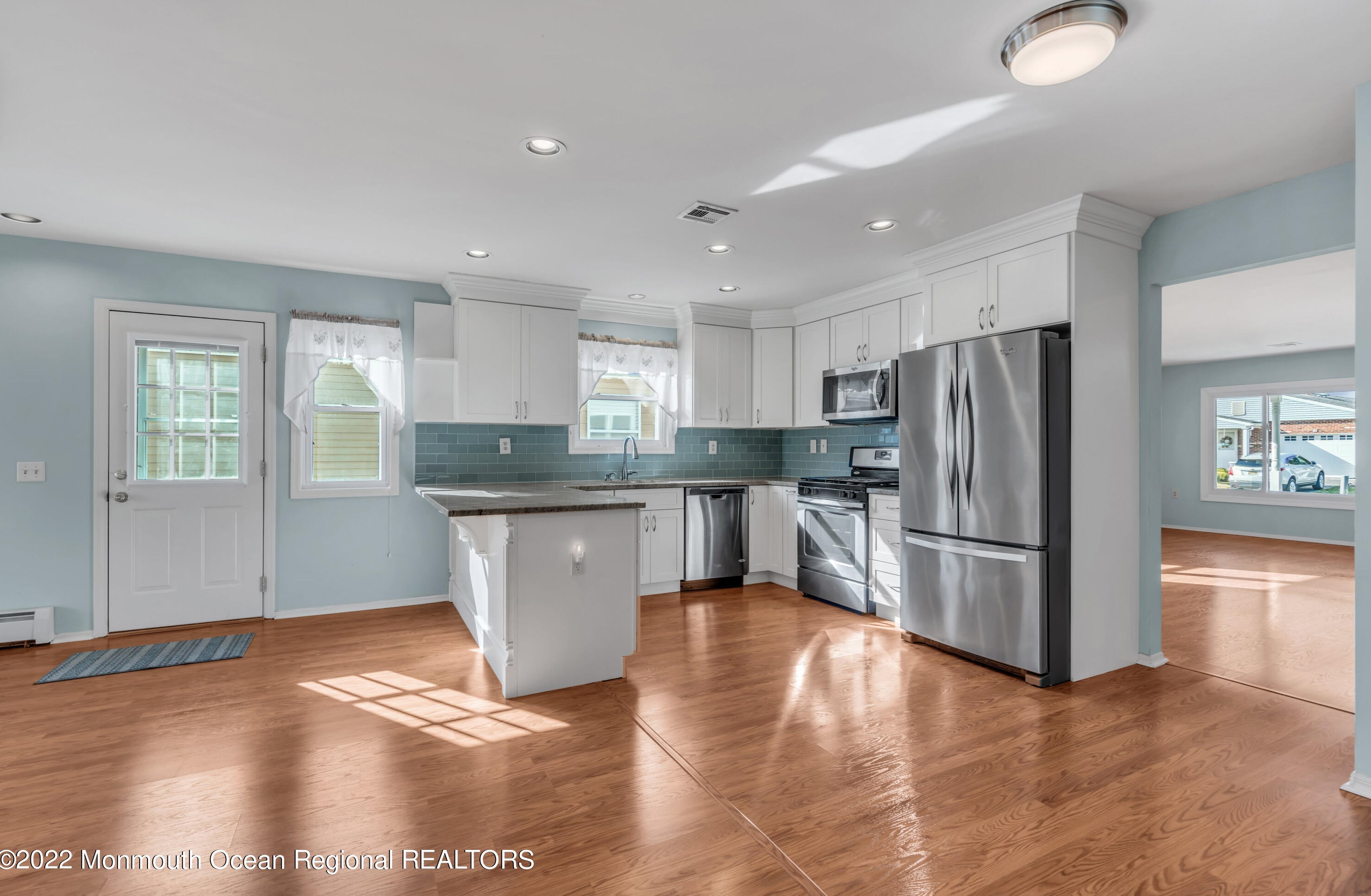 3 Tropicana Ct, Toms River NJ  08757-6445 exterior