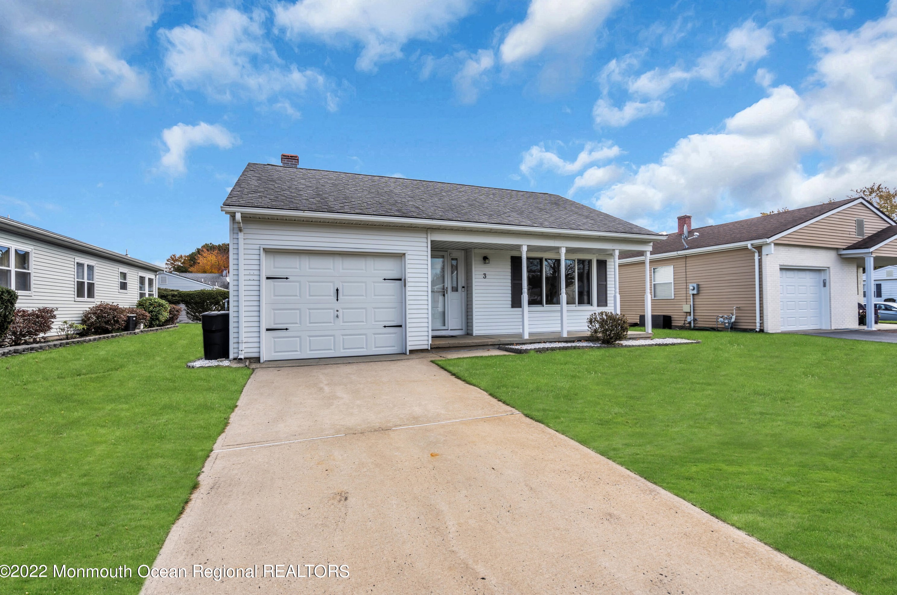 3 Tropicana Ct, Toms River NJ  08757-6445 exterior