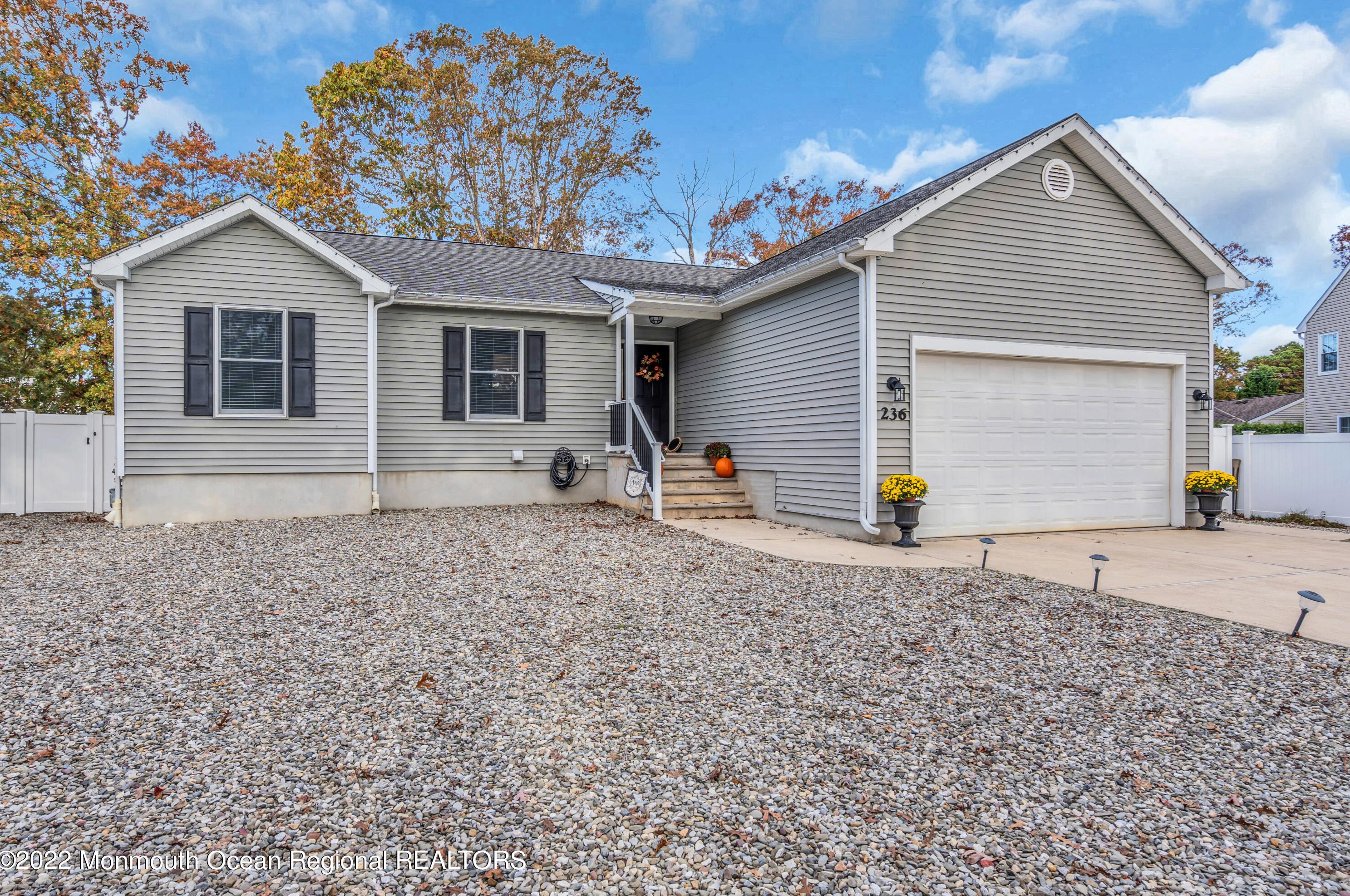 236 Stern Ave, Cedar Bonnet Island, NJ 08050