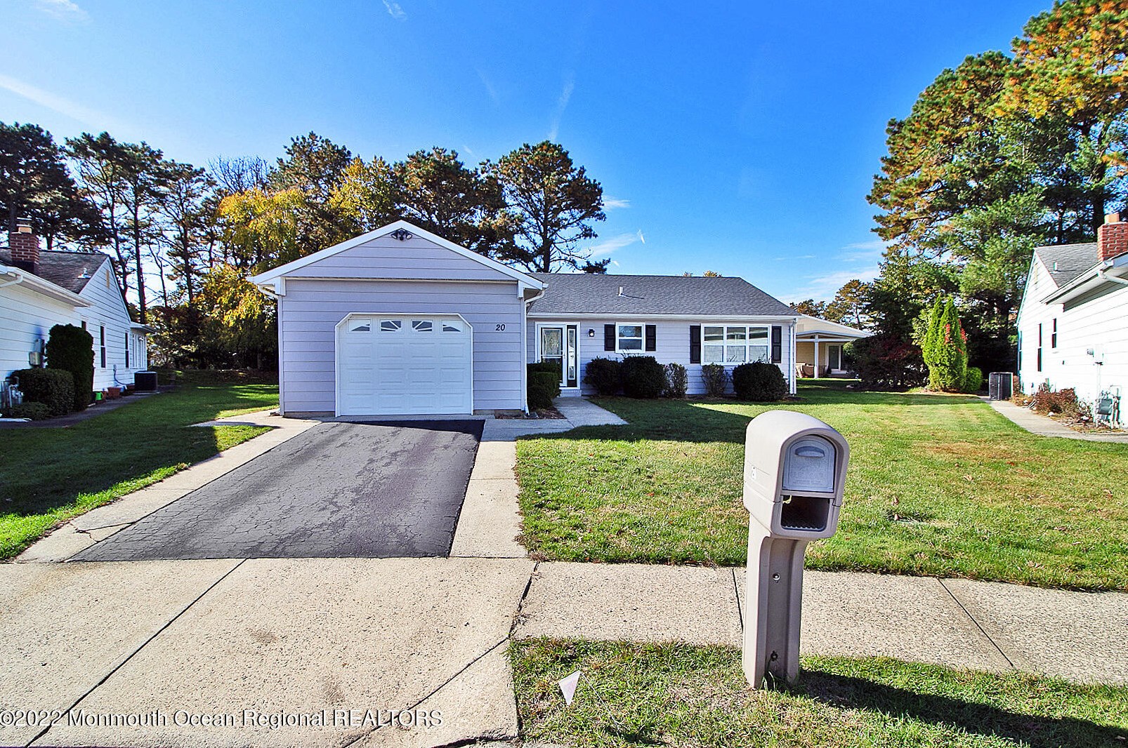 20 Zapata Ct, Toms River, NJ 08757-6411